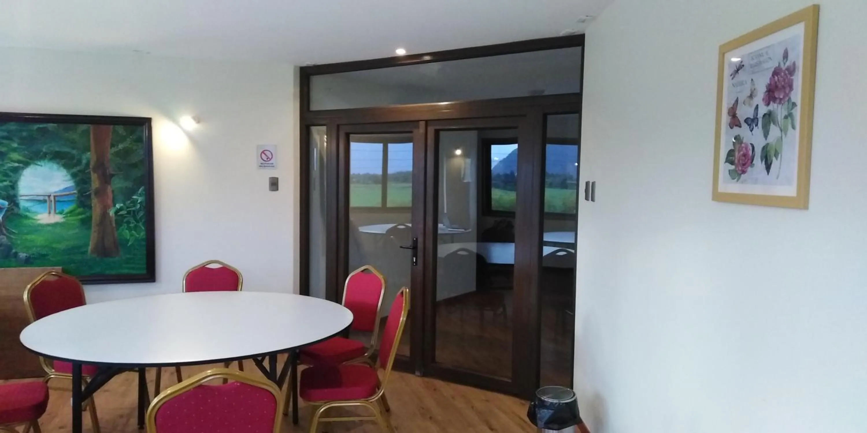 Meeting/conference room in Gran Hotel Aysen