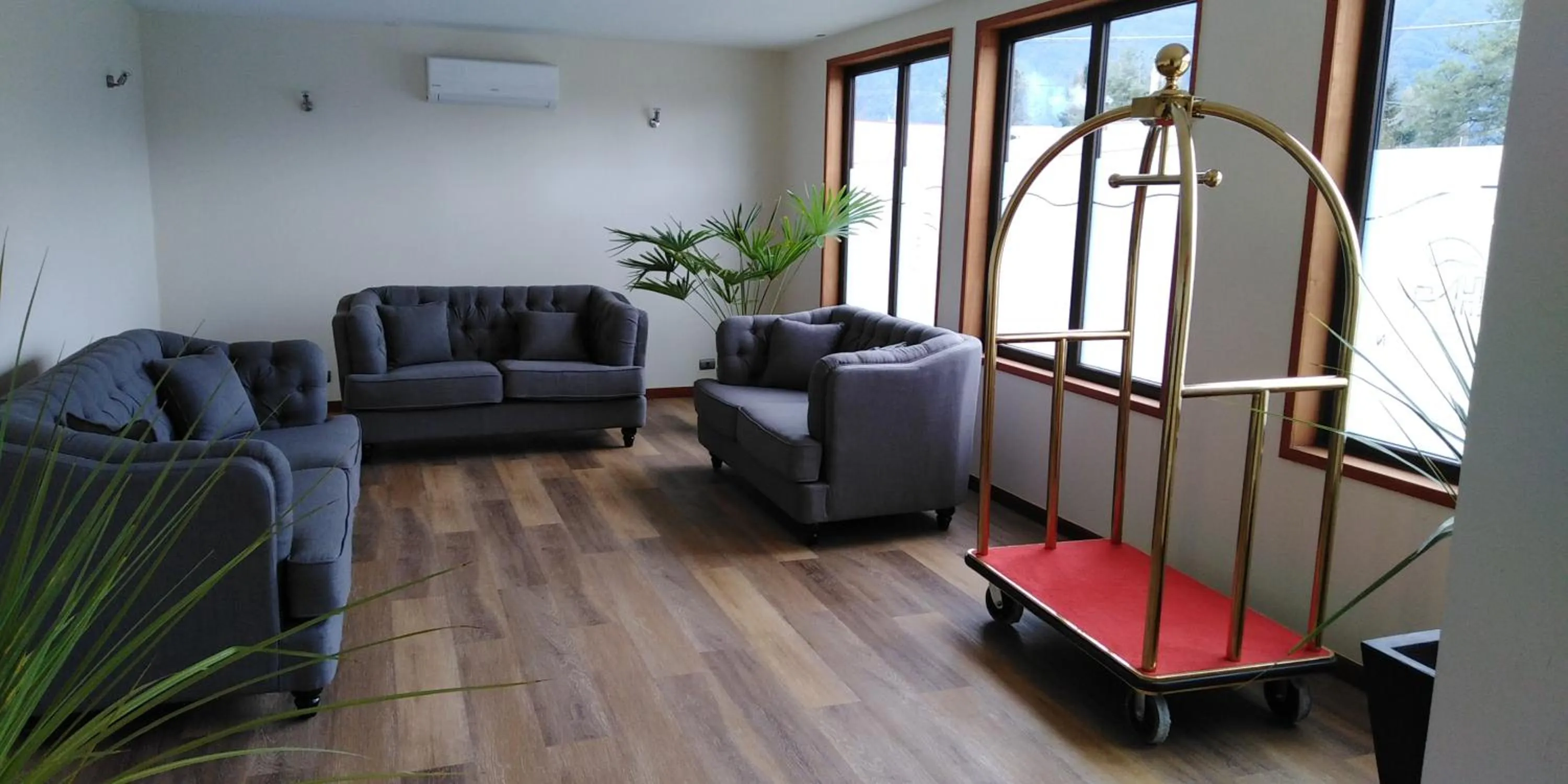 Lobby or reception in Gran Hotel Aysen