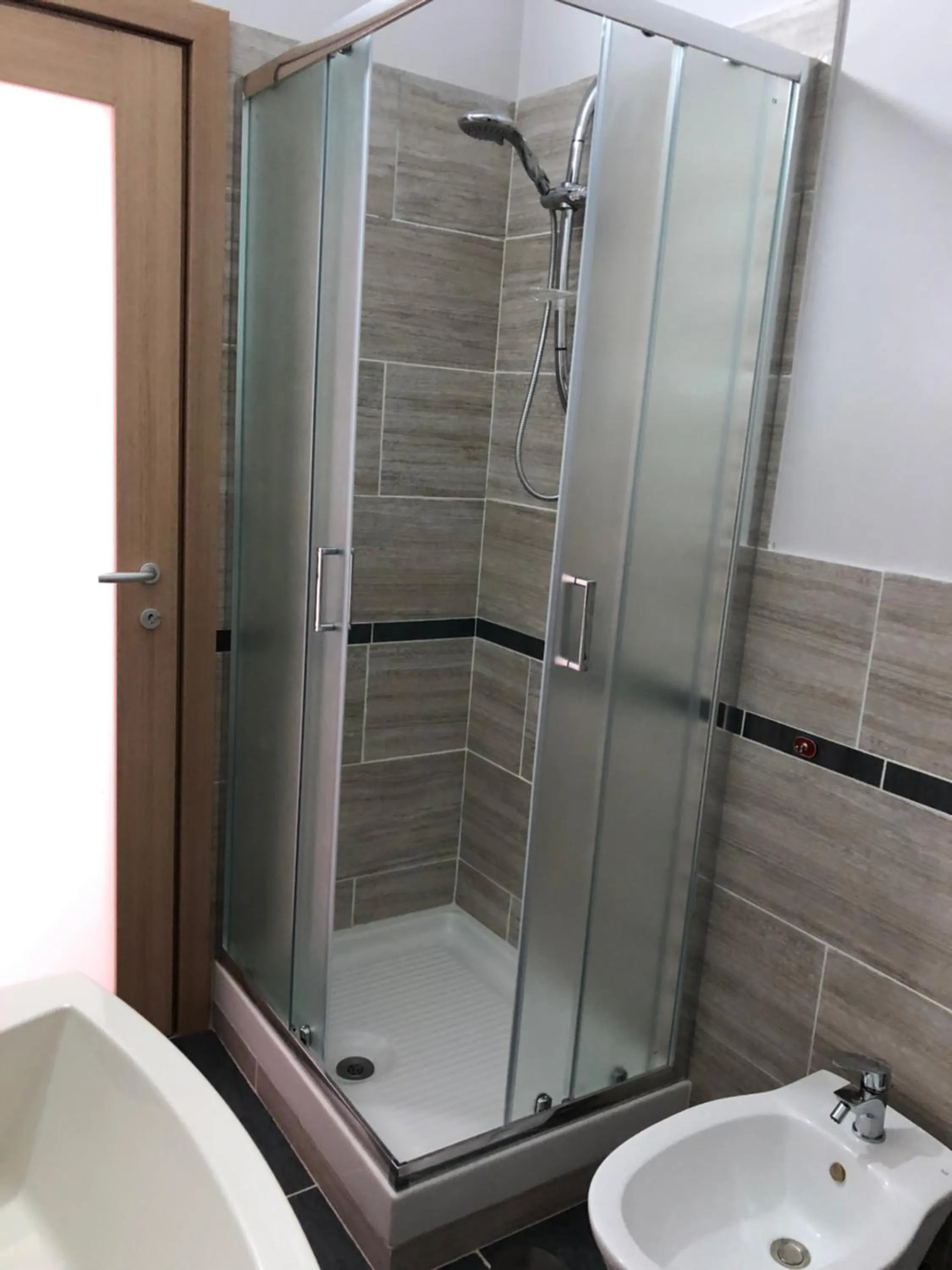 Shower in Il Giardino della Reggia