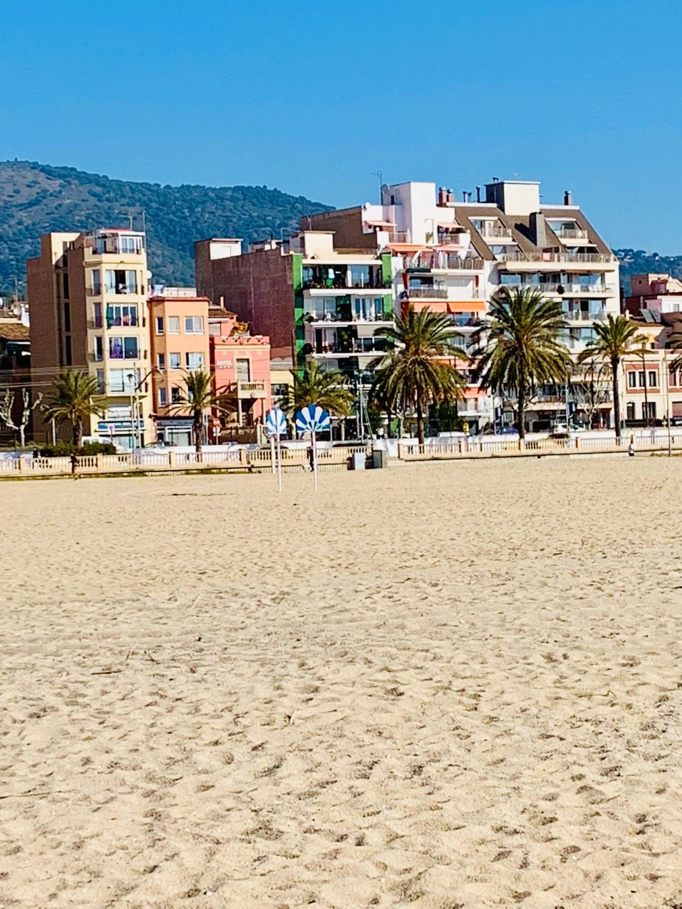 Neighbourhood, Beach in Llar de Capitans