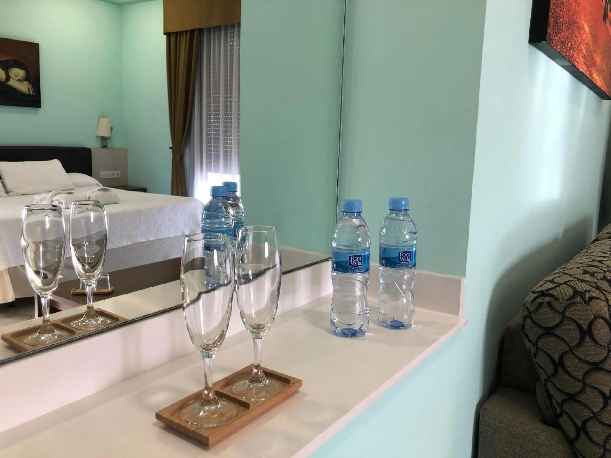 Drinks, Restaurant/Places to Eat in Llar de Capitans