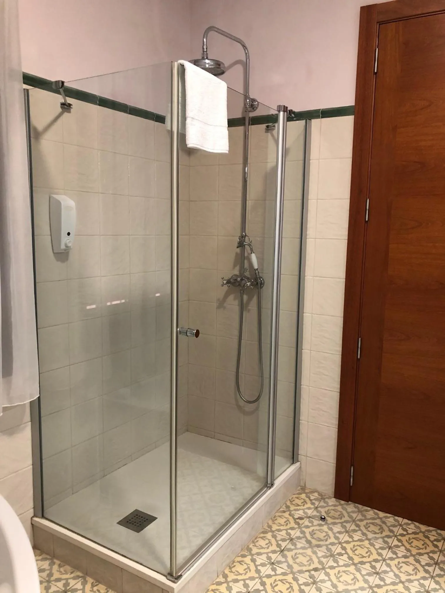 Bathroom in Llar de Capitans