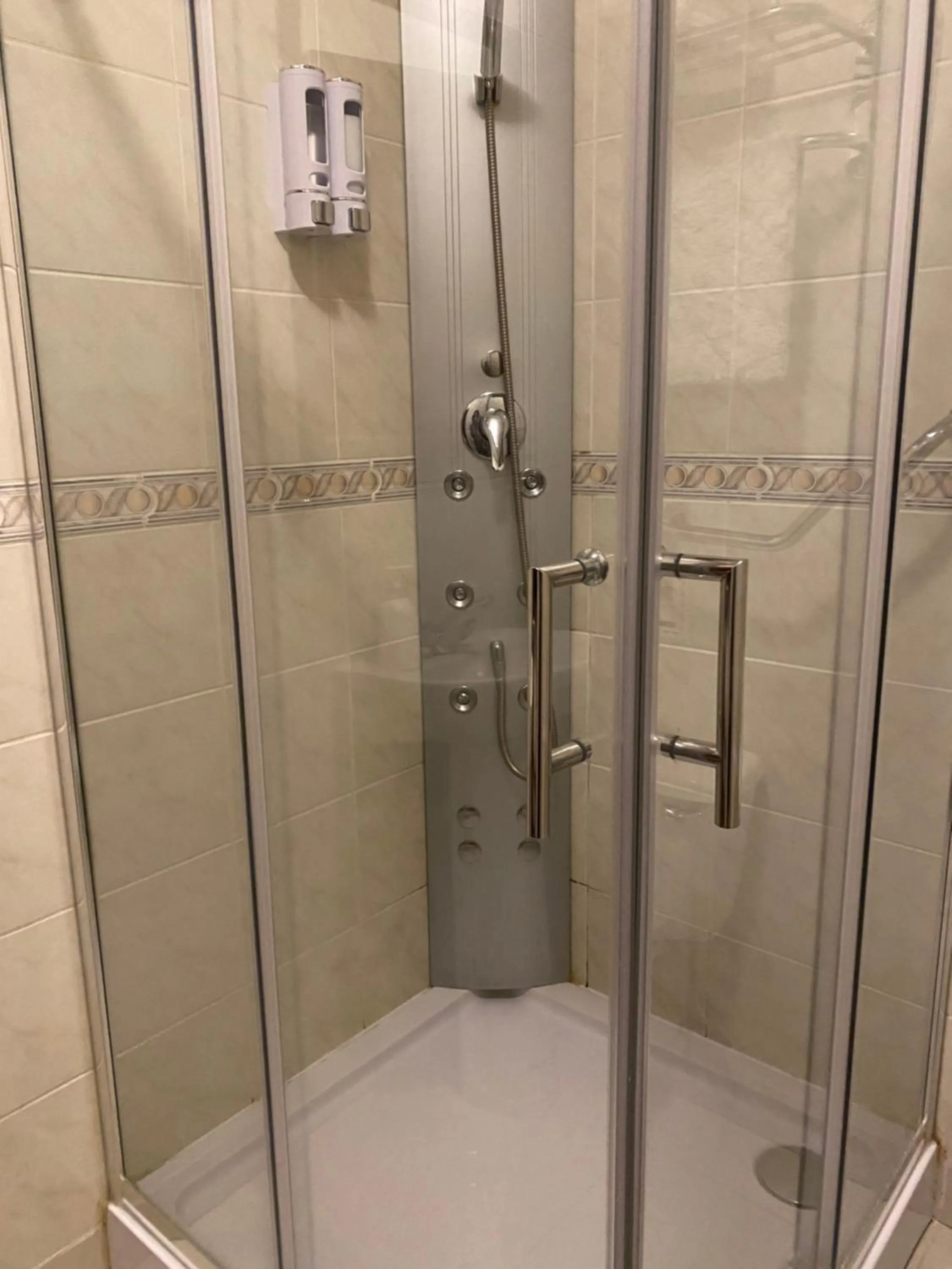 Bathroom in CHALET CHAPITAL Punta Arenas