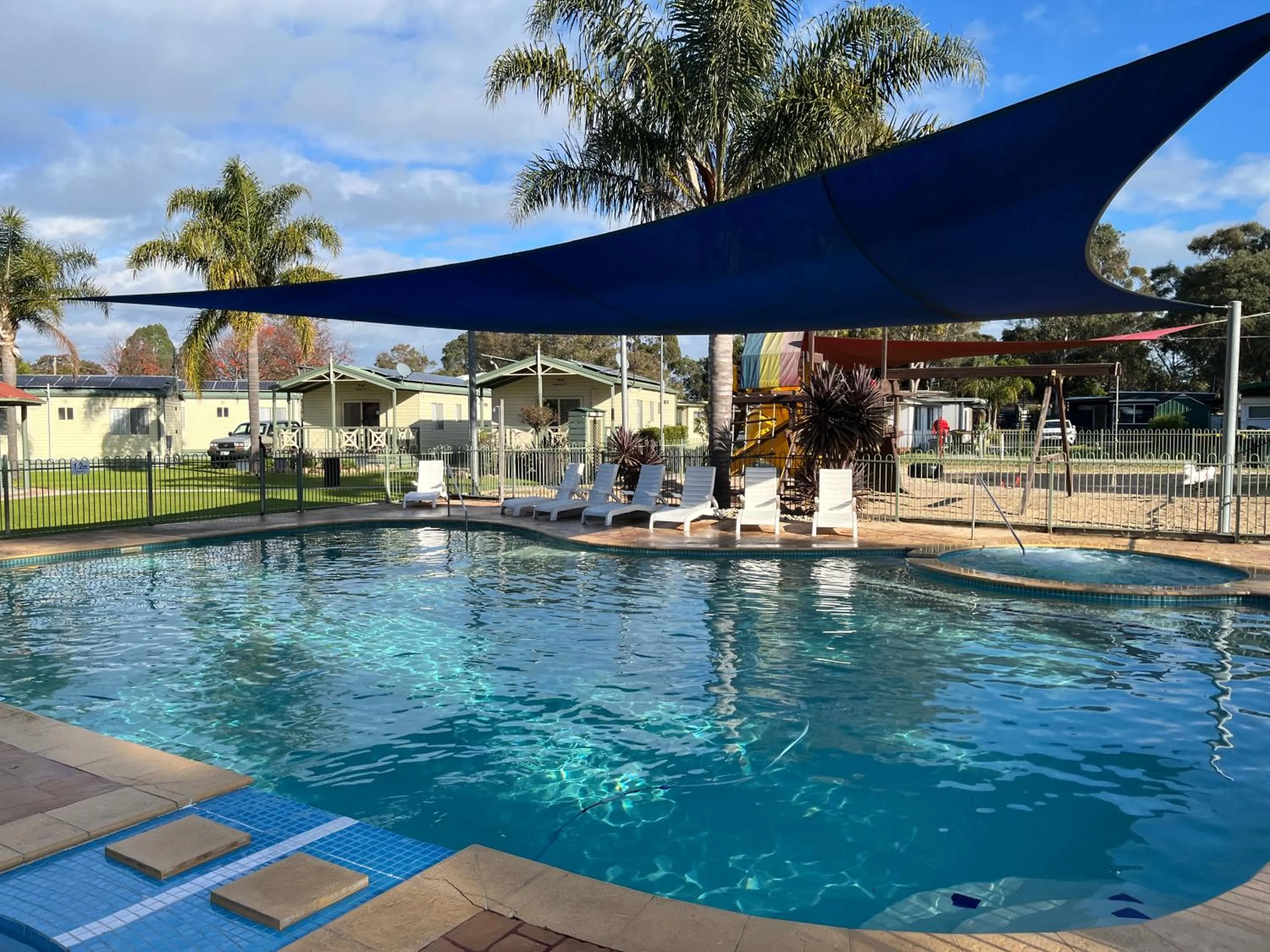 Swimming pool in Paynesville Holiday Park