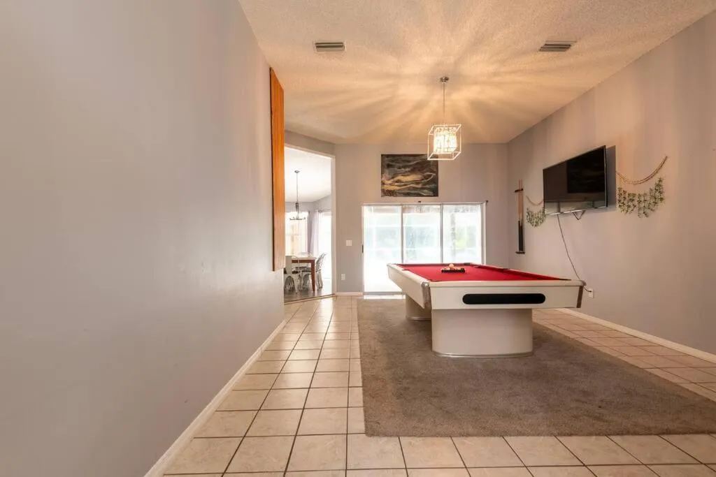 Tropical Escape with Relaxing Heated Pool & Palm Breezes