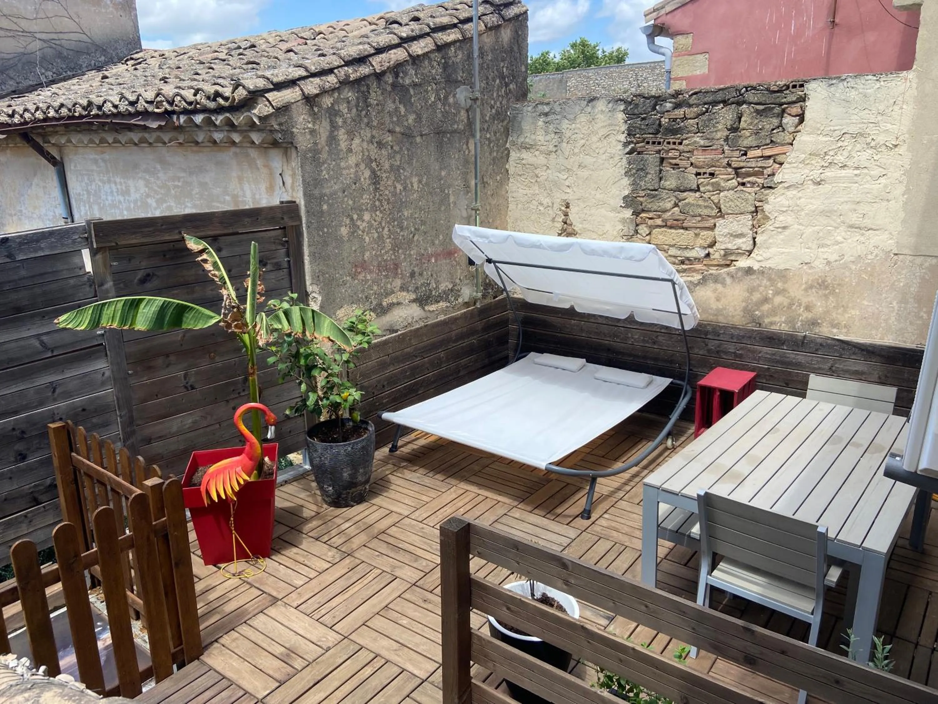 Patio in Dépendance cosy climatisée jacuzzi diner aux chandelles