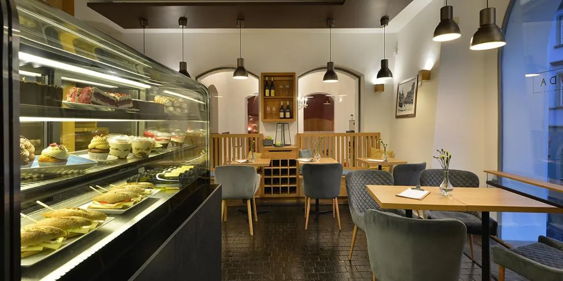 Restaurant/places to eat in Design Hotel Neruda