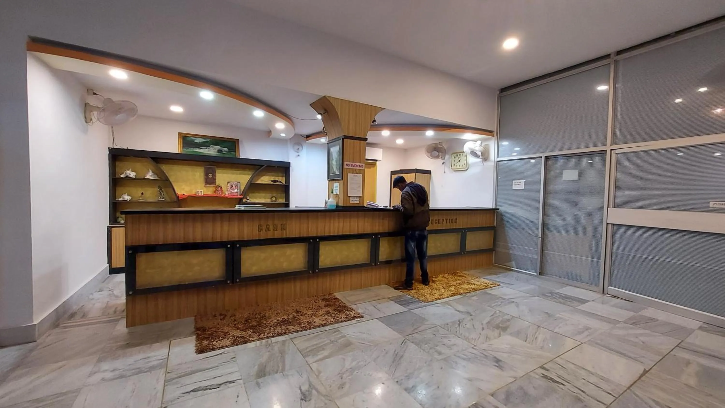 hair dresser in Hotel Sea Coast