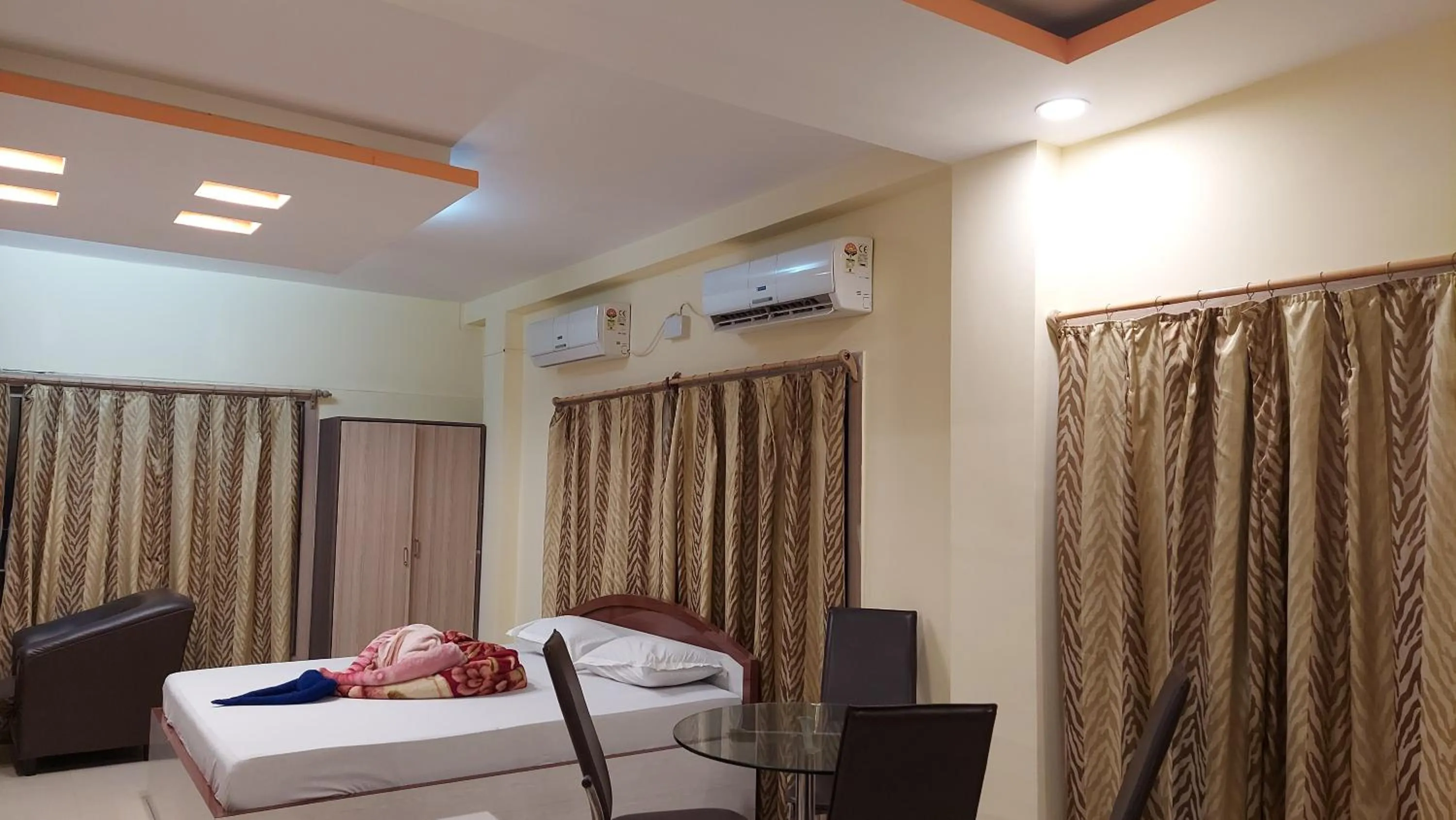 Photo of the whole room, Bed in Hotel Sea Coast