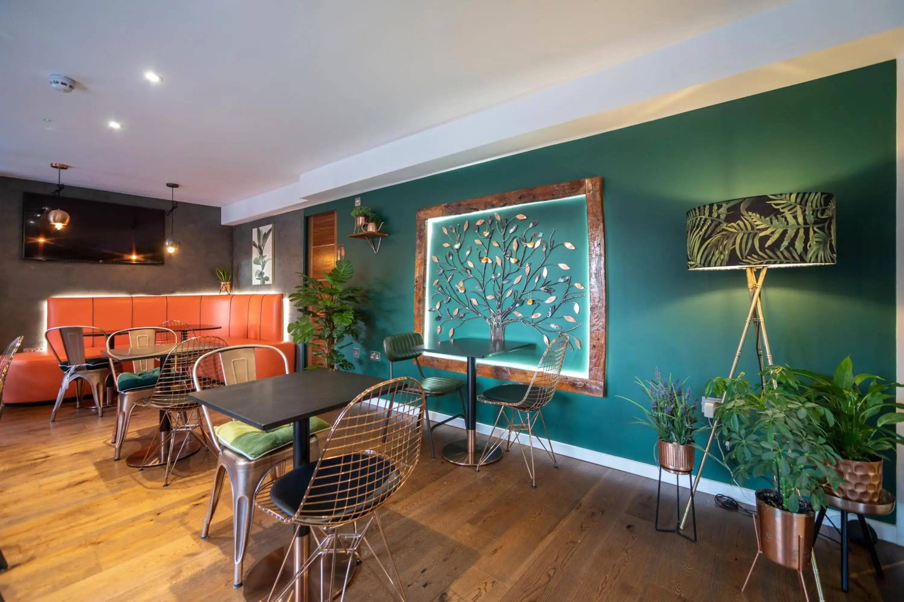 Restaurant/places to eat in The Cherry Tree Hotel Restaurant/places to eat in The Cherry Tree Hotel