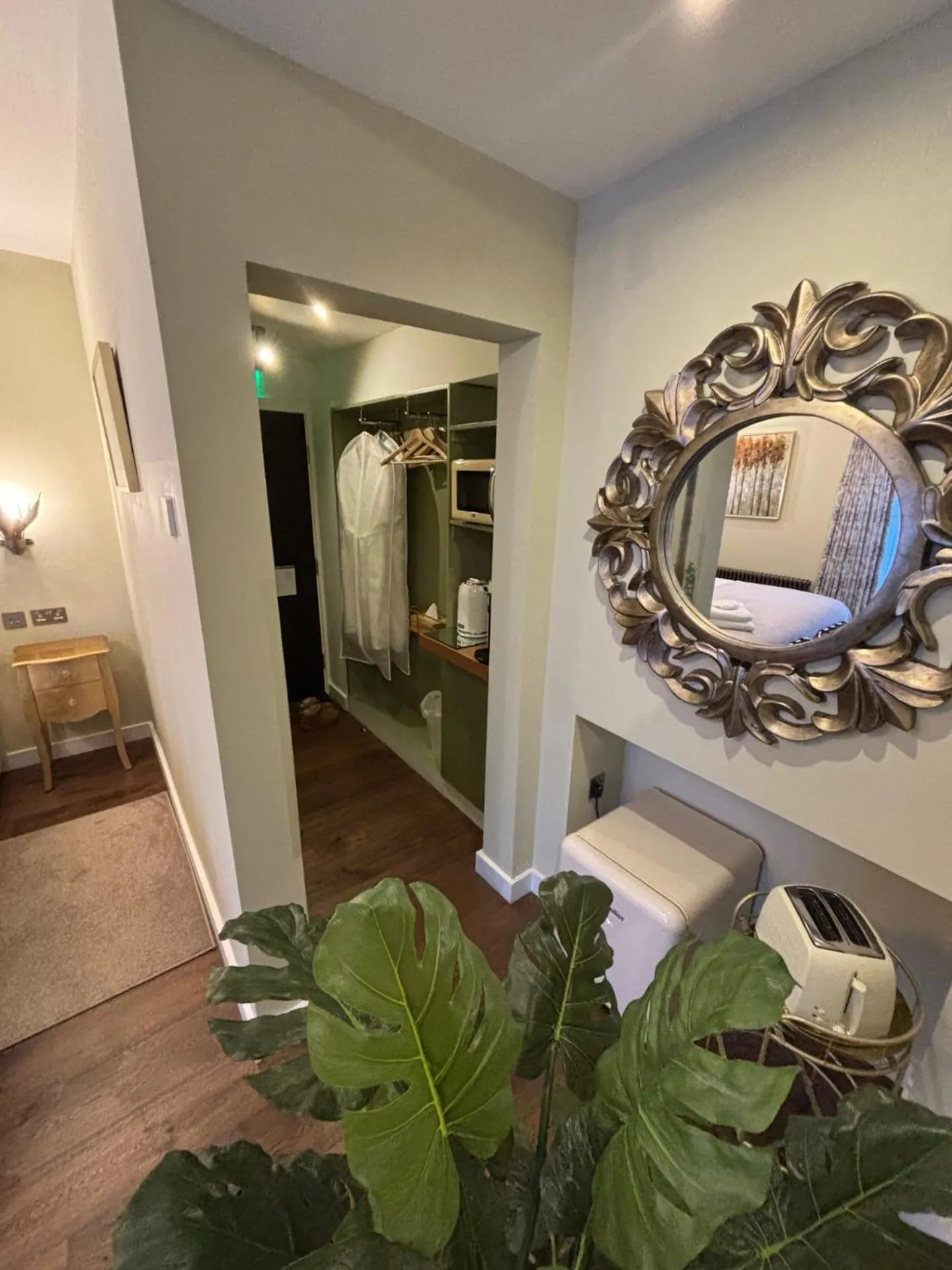 toaster in The Cherry Tree Hotel