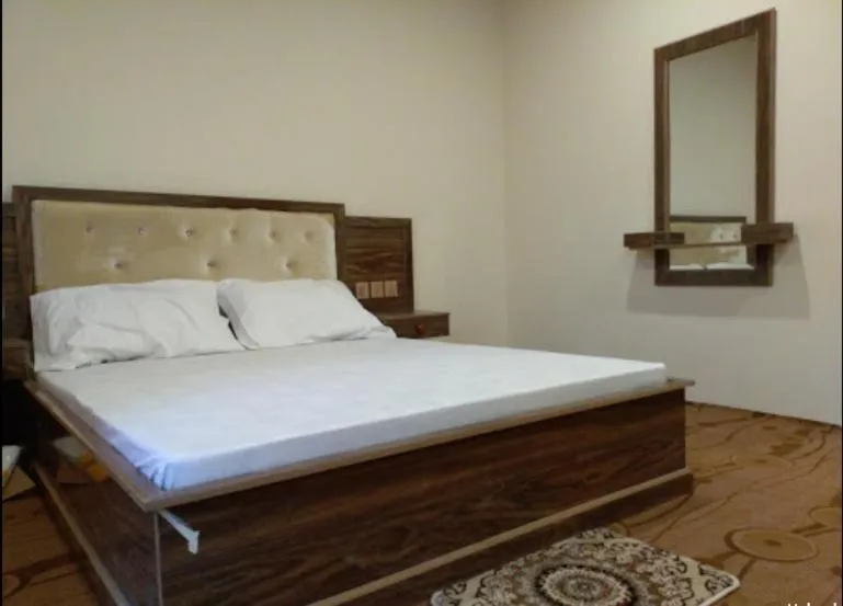 Bed in Northern Sapphire