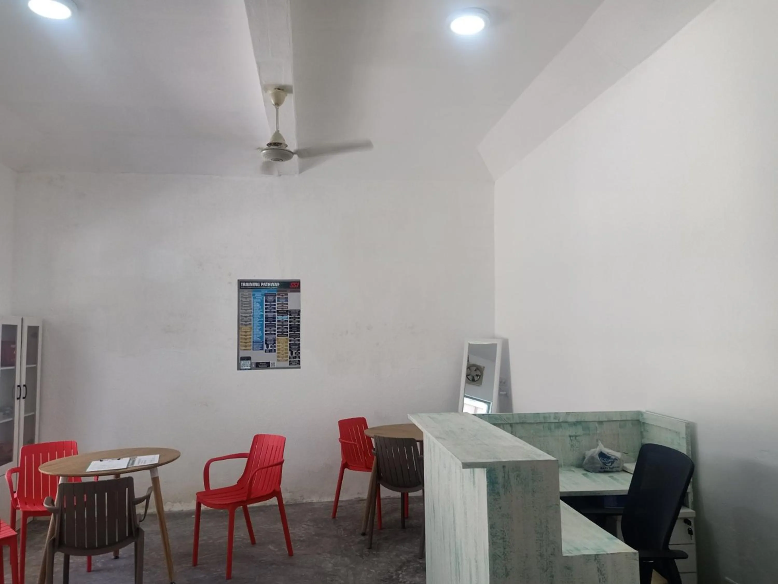 Diving in Fins Dive and Leisure Hotel