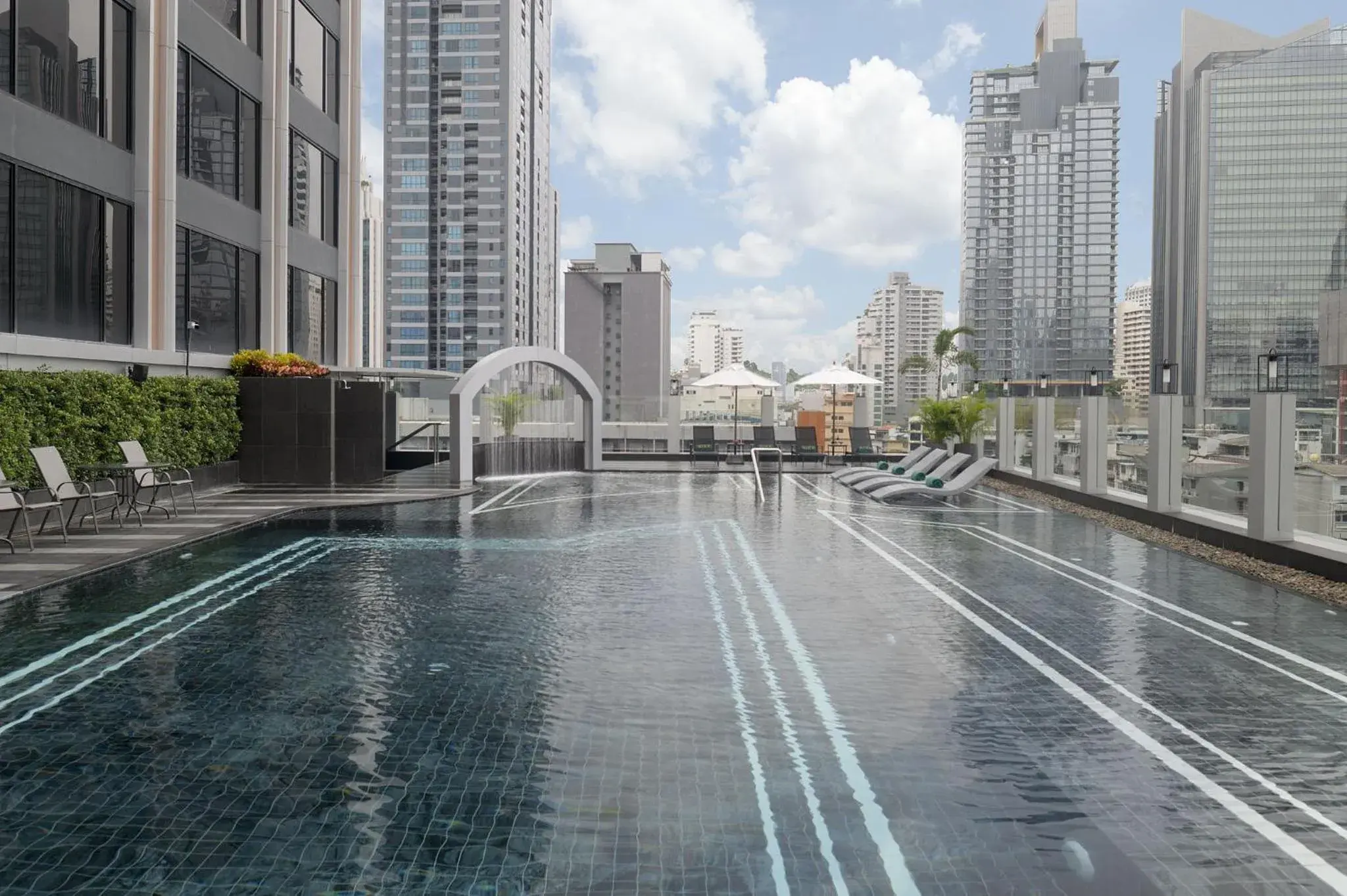 Swimming pool in Aira Hotel Bangkok Sukhumvit 11 Swimming pool in Aira Hotel Bangkok Sukhumvit 11