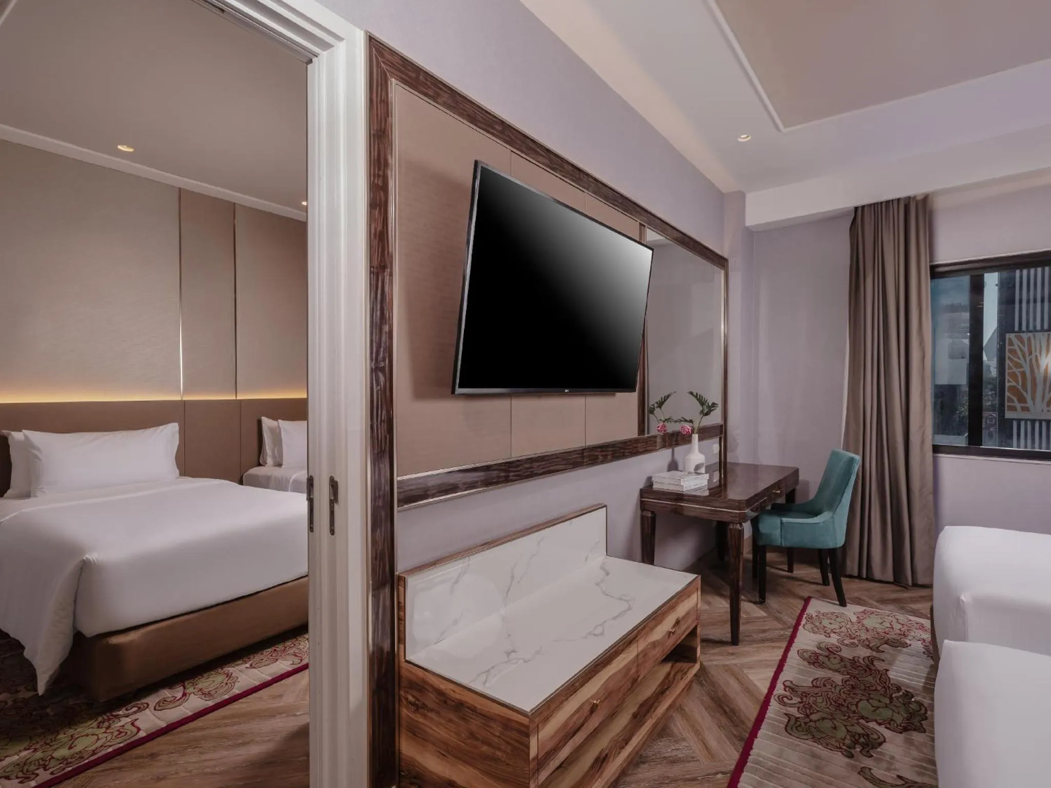 TV and multimedia, Bed in Aira Hotel Bangkok Sukhumvit 11