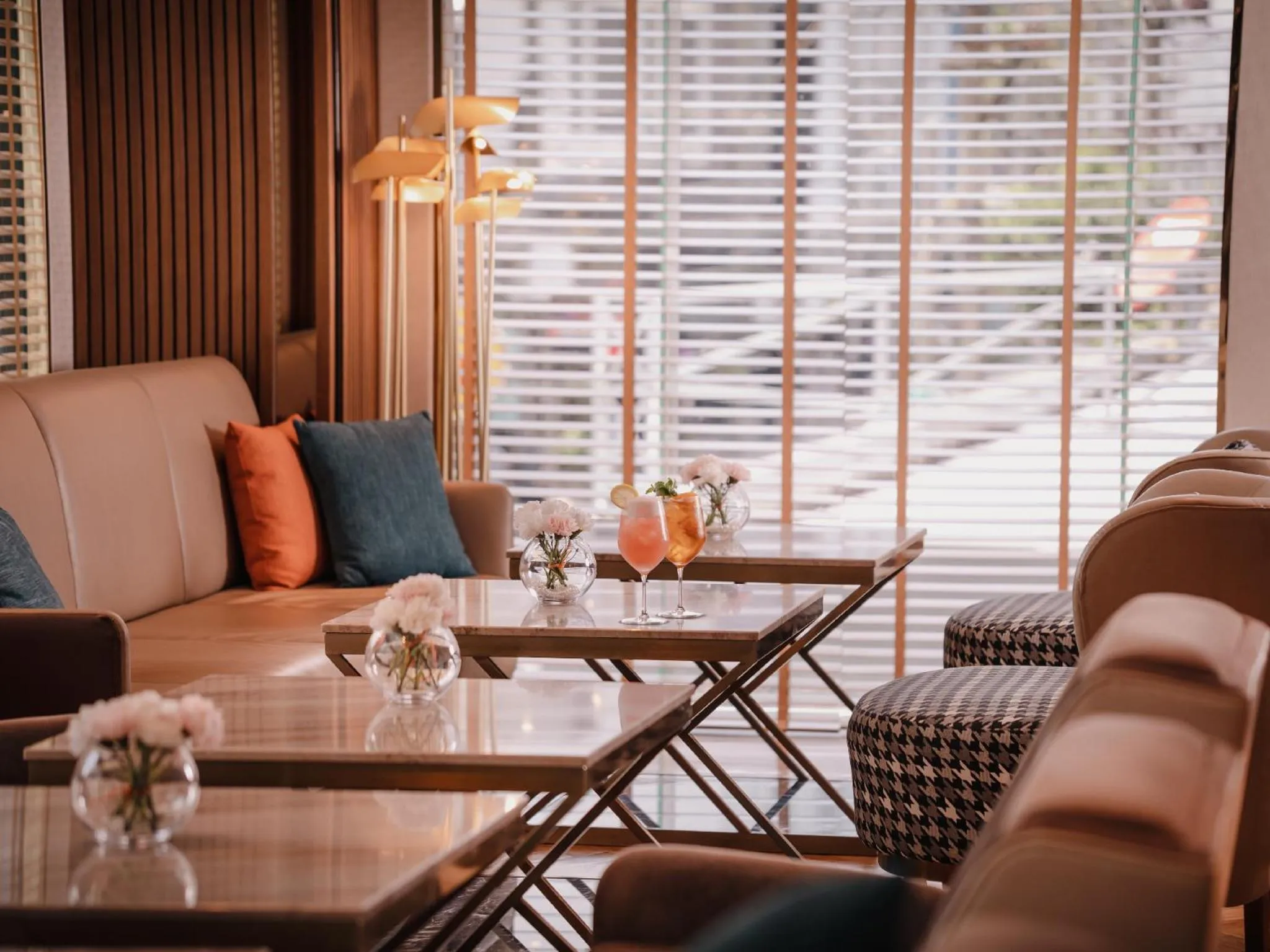 Lounge or bar in Aira Hotel Bangkok Sukhumvit 11