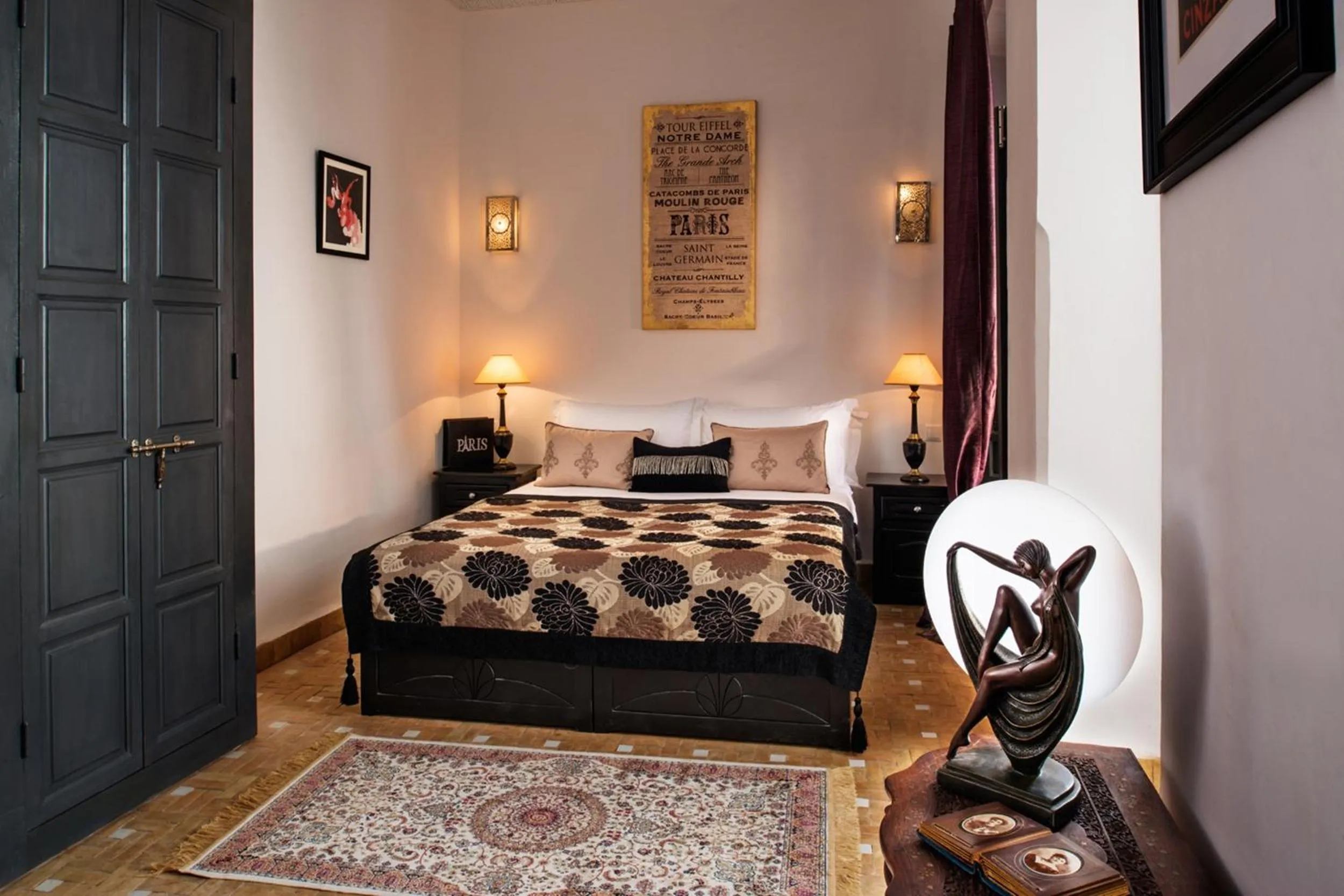 Bed in Riad Star by Marrakech Riad