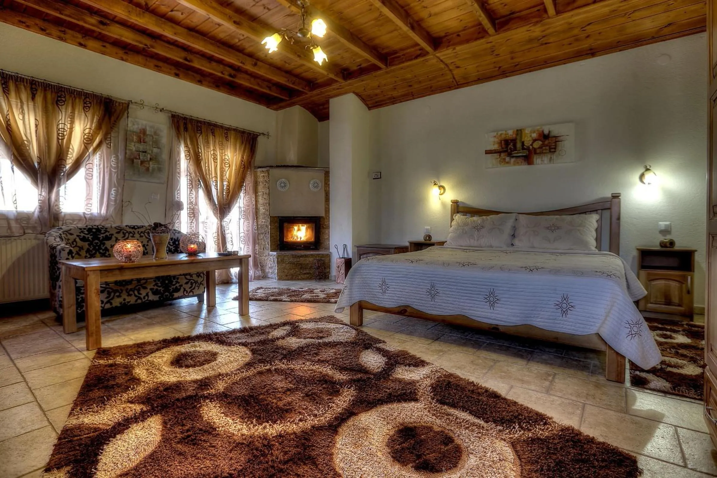 Toula Rooms