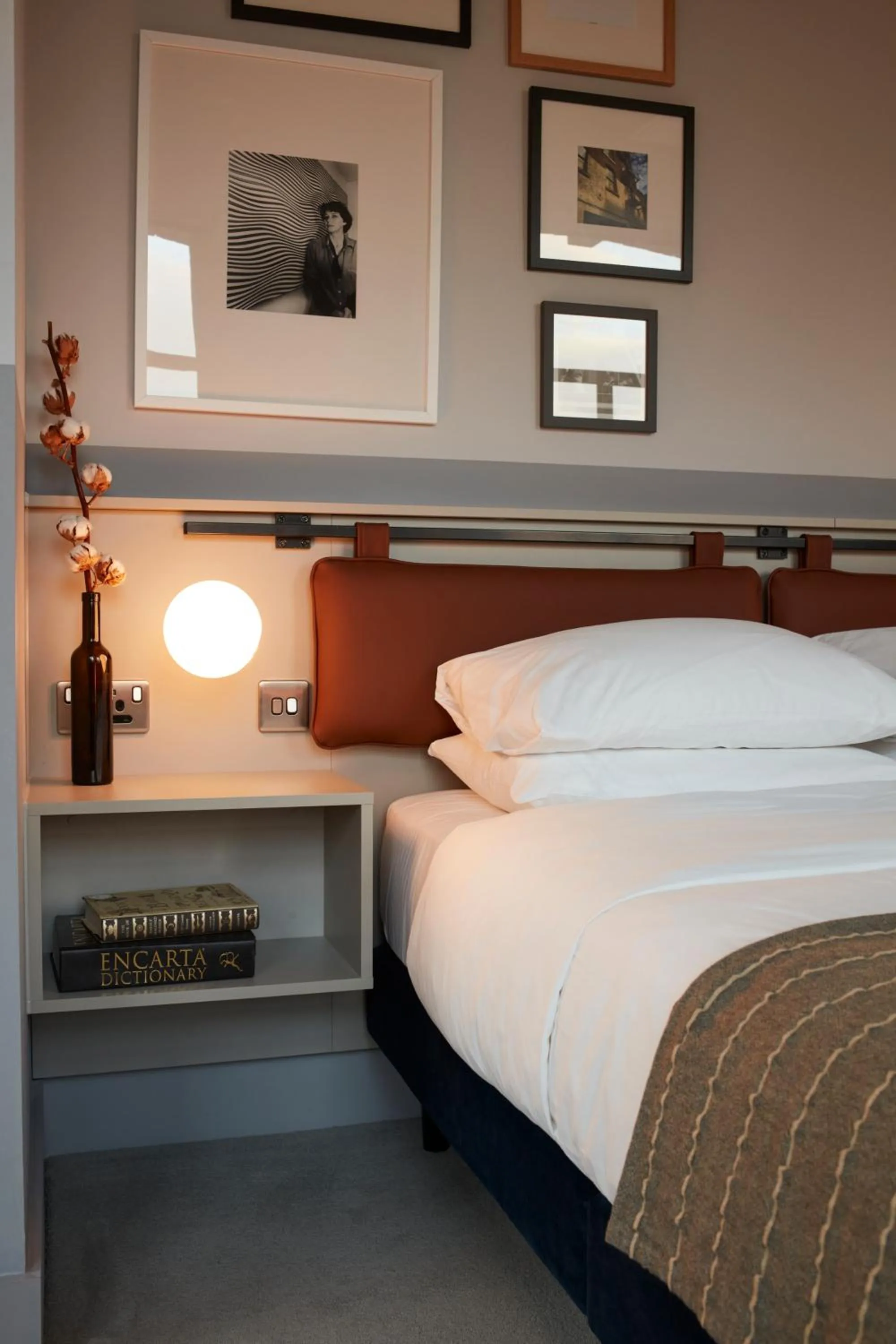 Bedroom, Bed in Leven Manchester