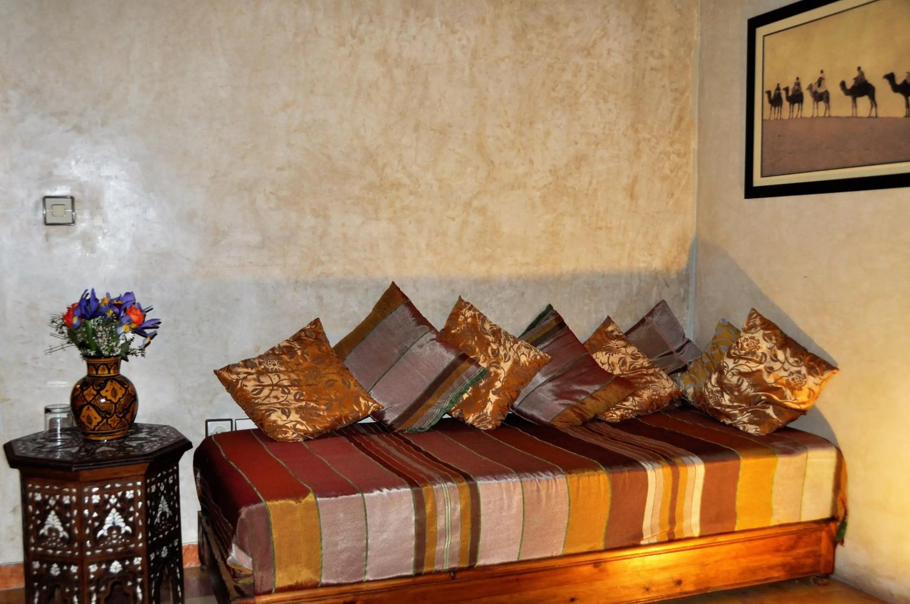 Seating area, Bed in Riad l'Escale de Marrakech