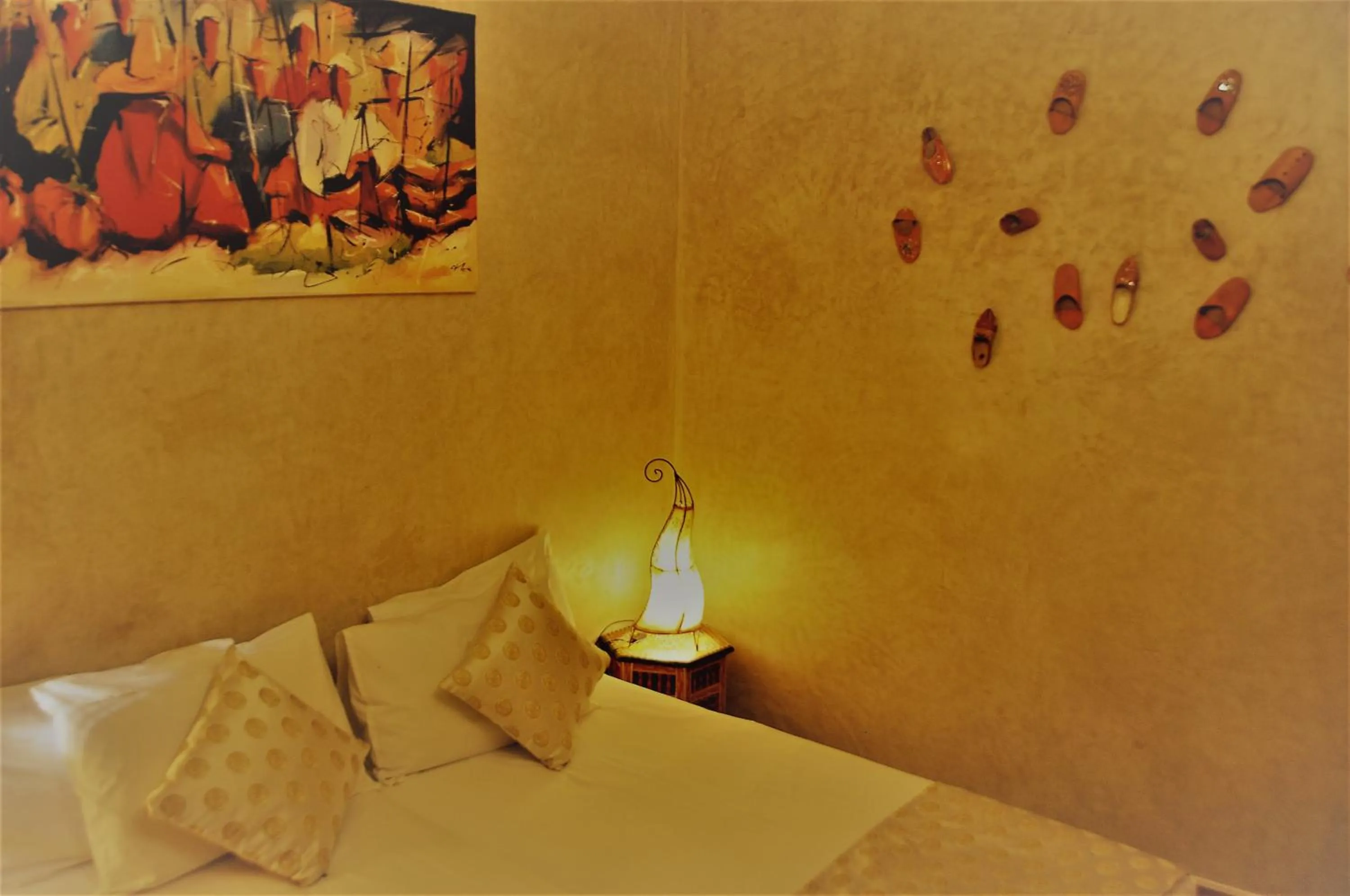 Photo of the whole room, Bed in Riad l'Escale de Marrakech