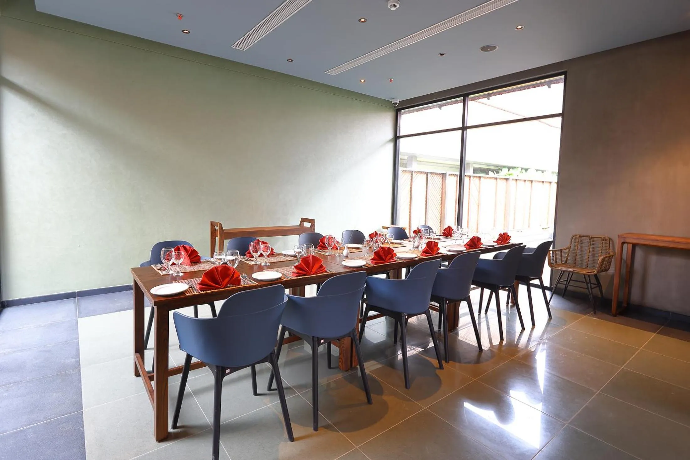 Restaurant/places to eat in Saptha Resort and Spa