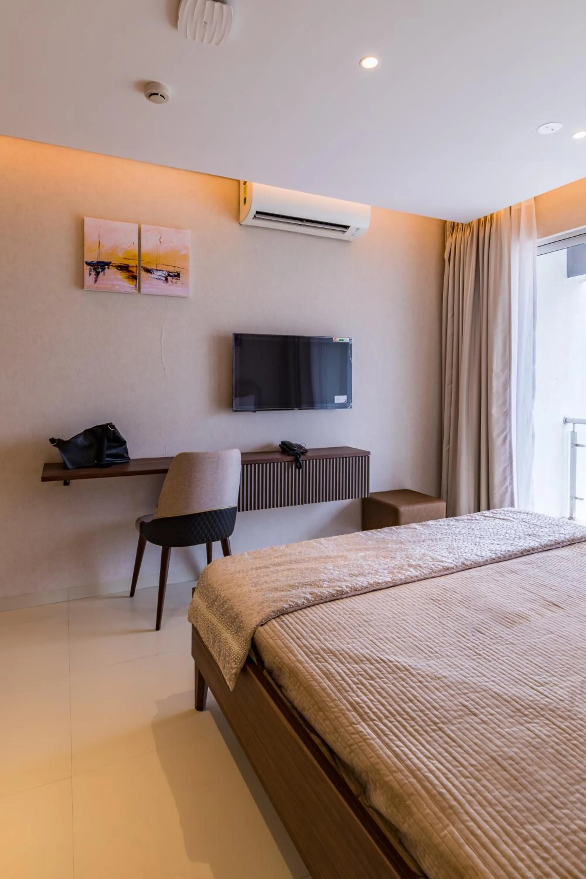 Bedroom, Bed in AR Suites Jewels Royale - Koregaon Park NX