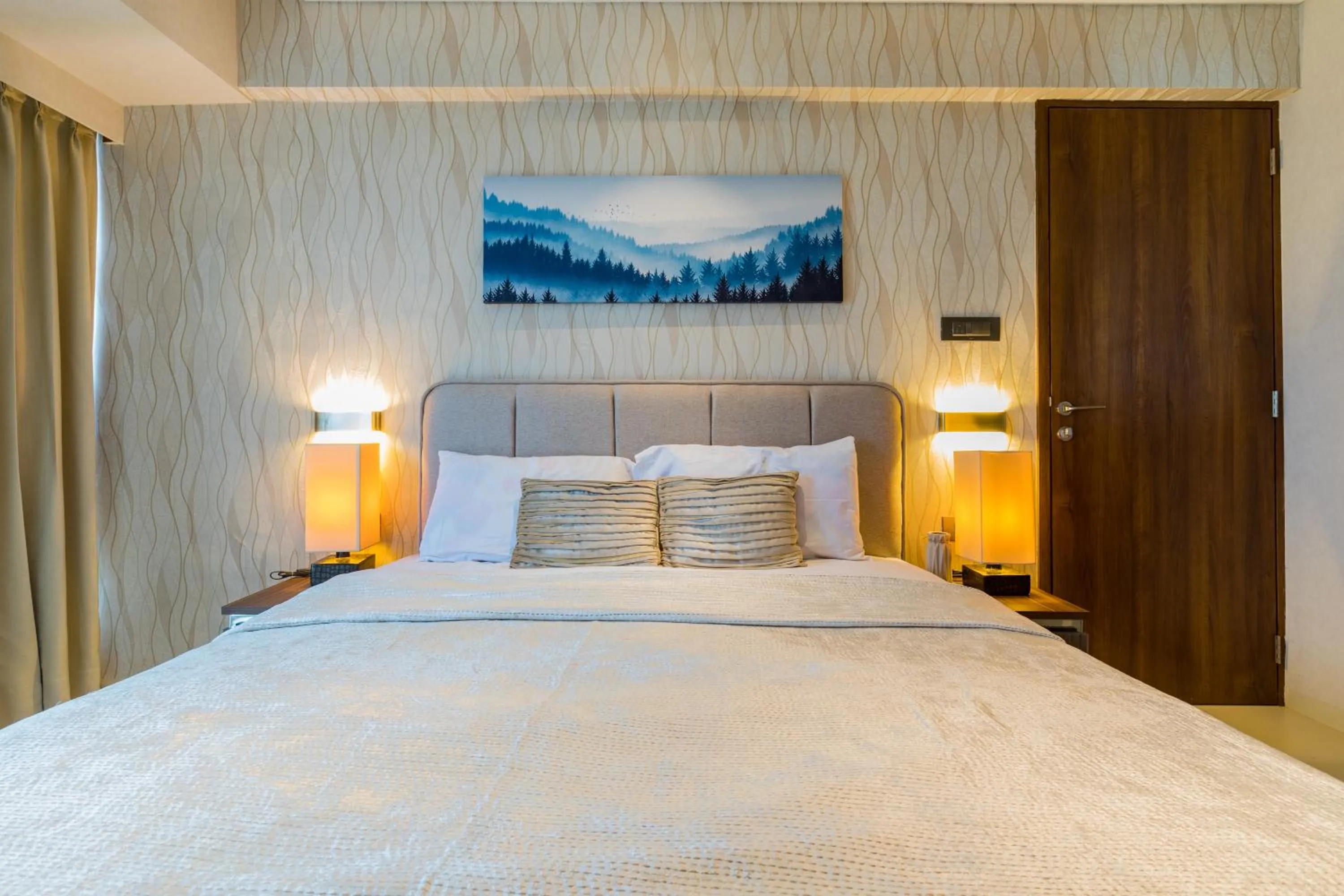 Bed in AR Suites Jewels Royale - Koregaon Park NX