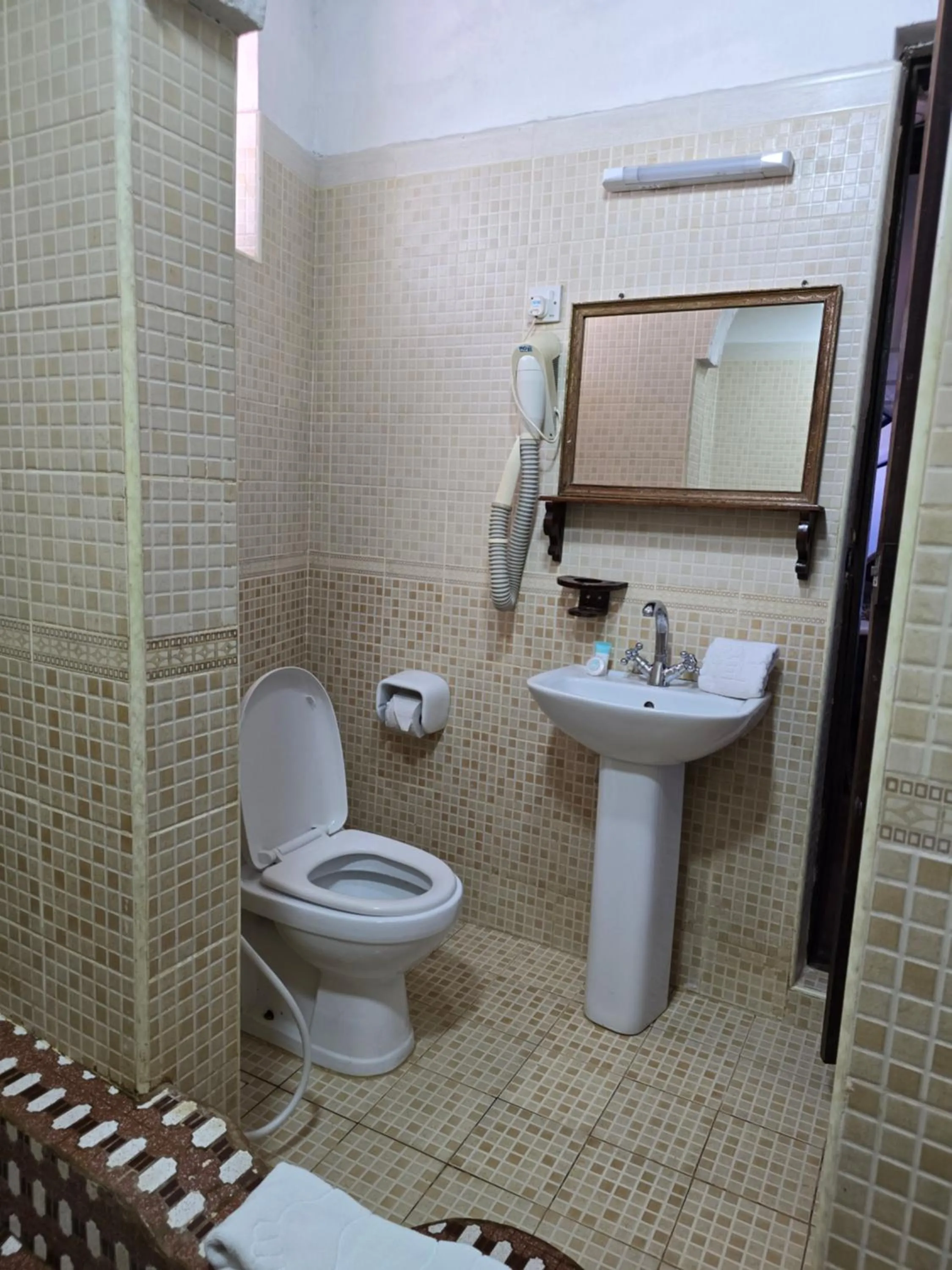 Bathroom in Dhow Palace Hotel