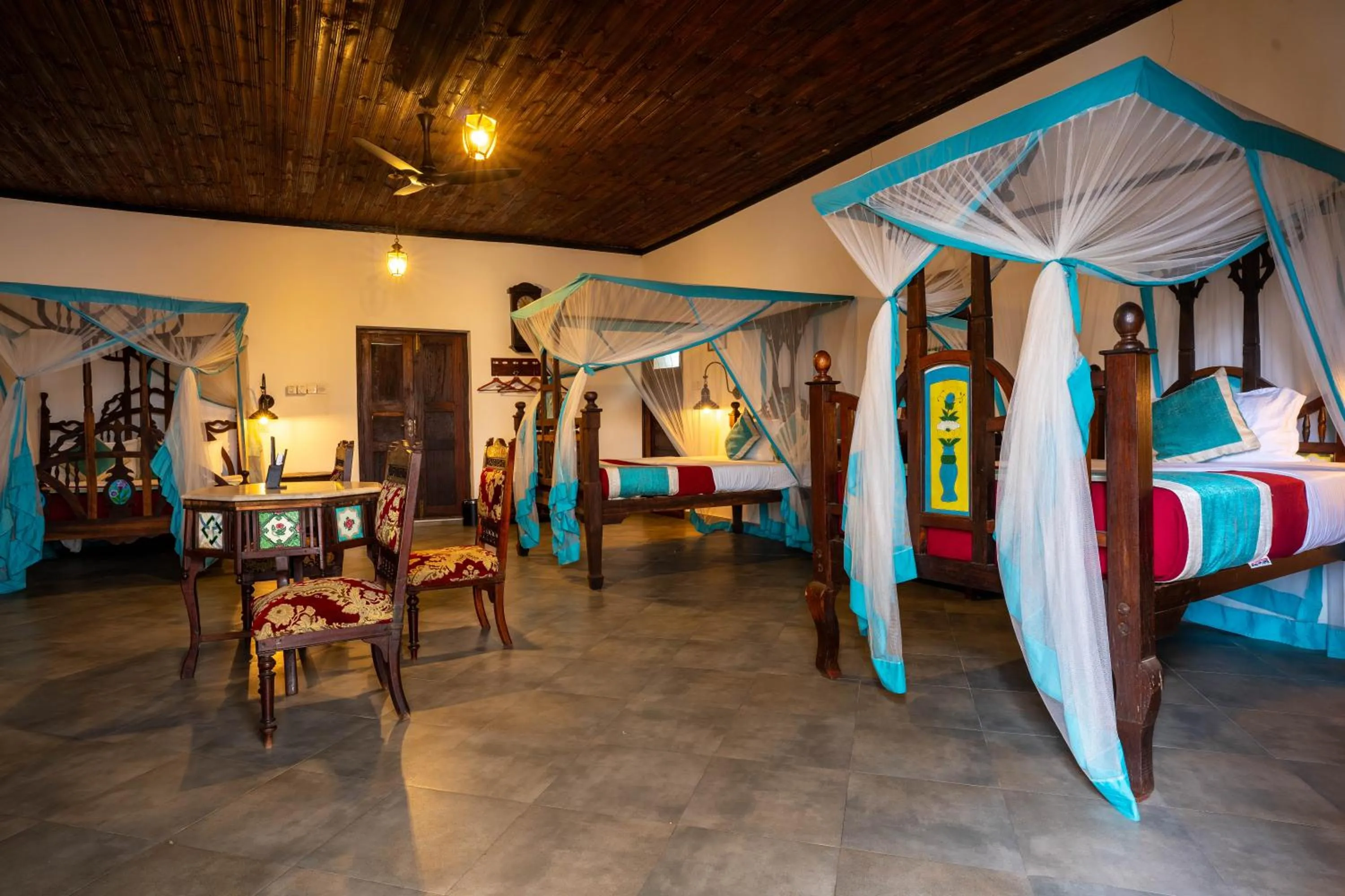 Bed in Dhow Palace Hotel