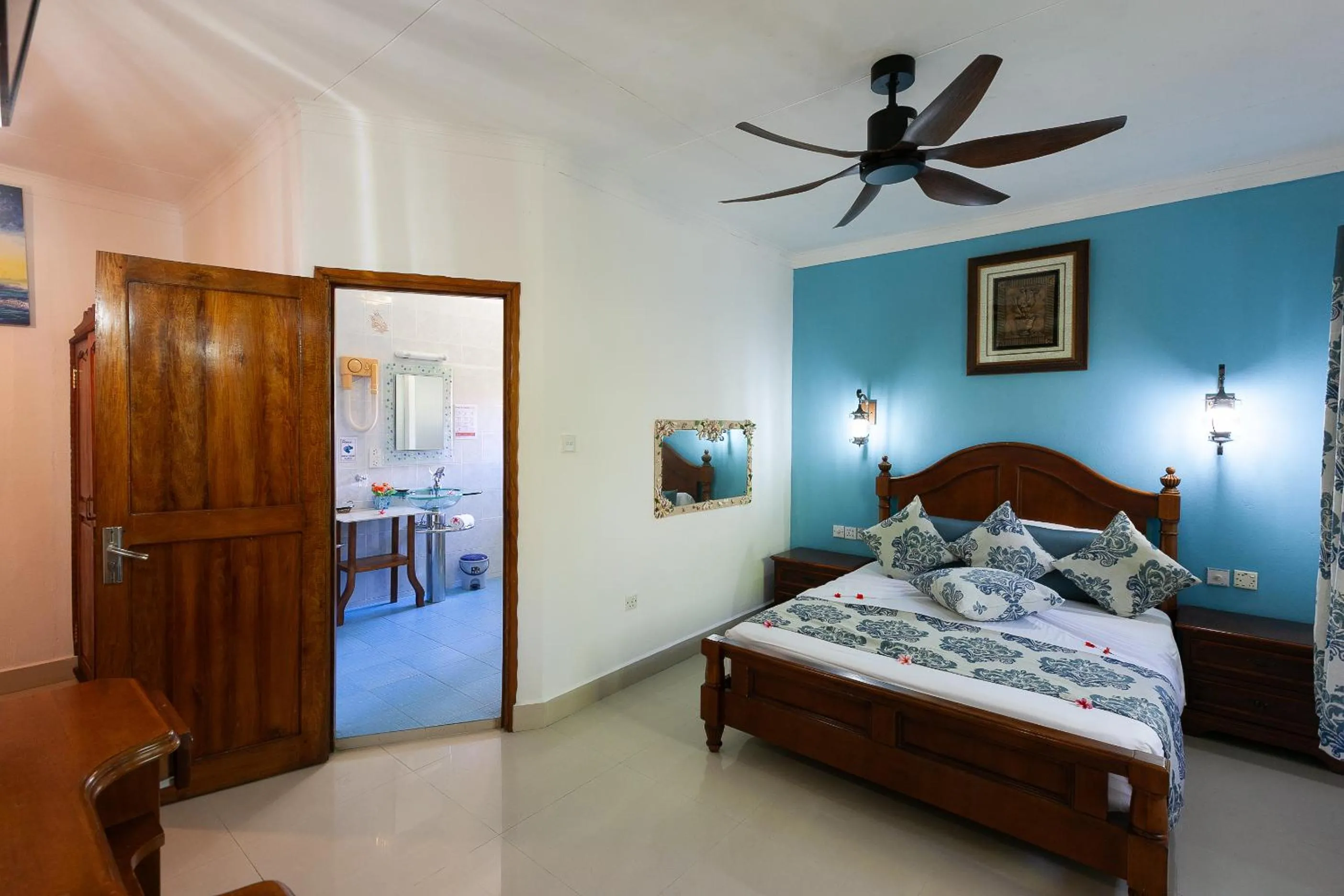 The Islander Hotel