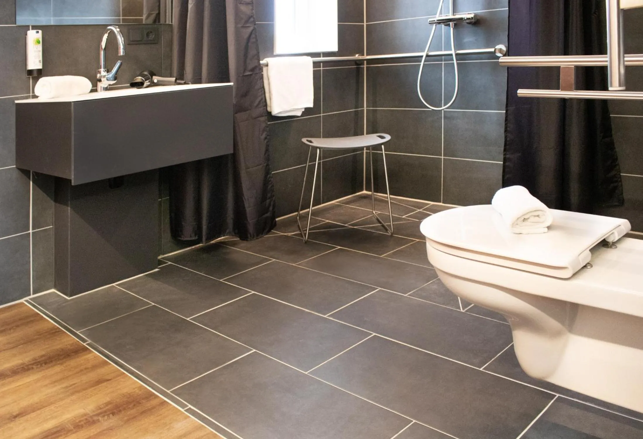 Bathroom in DO Hotel by WMM Hotels