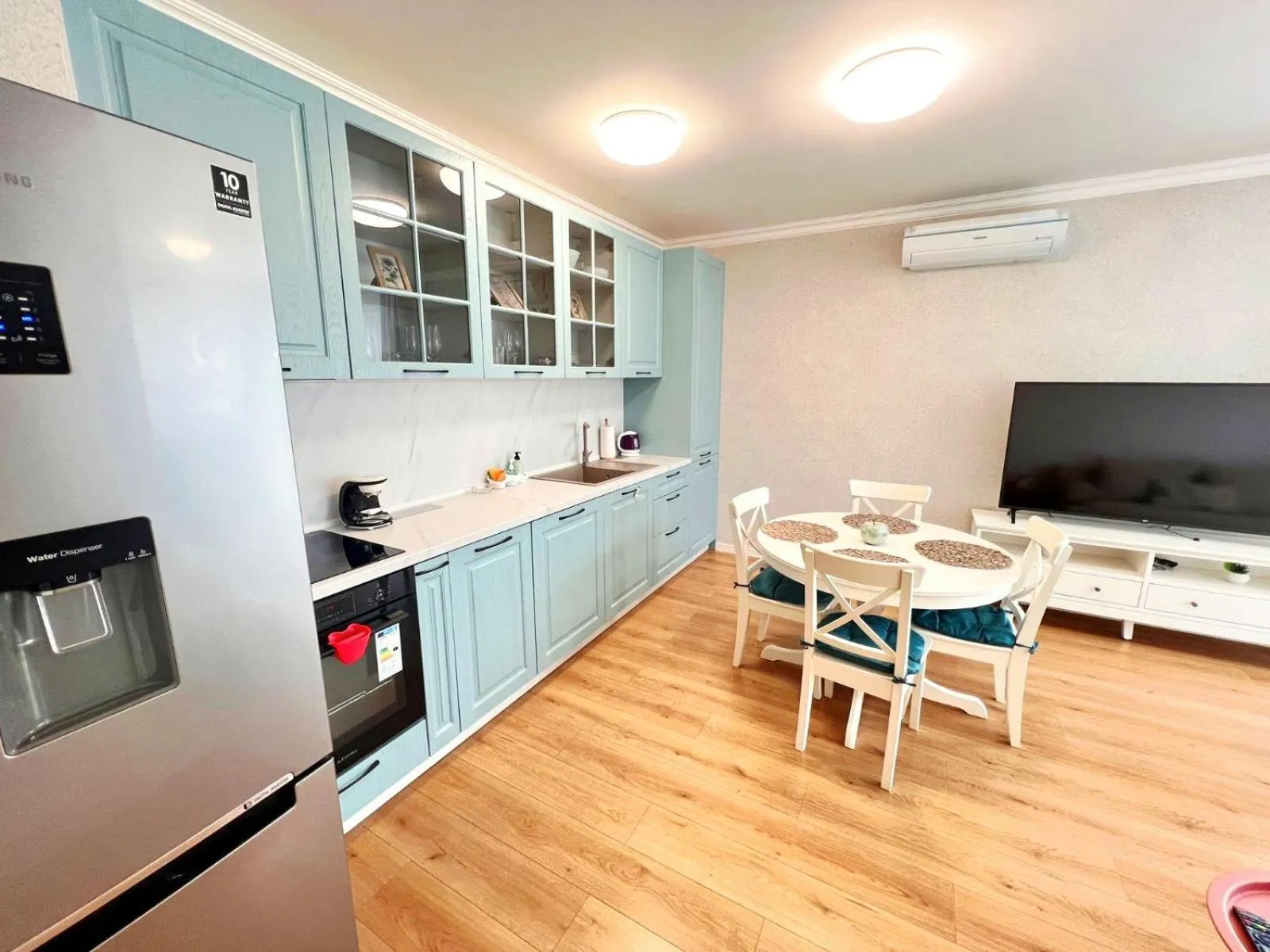 TV and multimedia in PAPAYA APARTMENTS