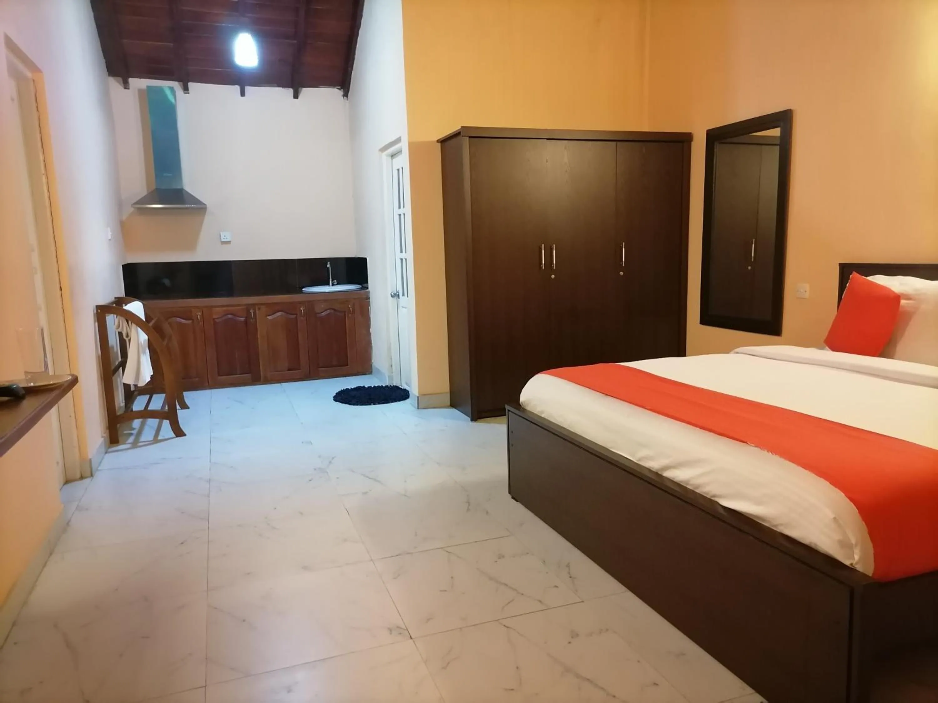 Bed in Maha Royal Hotel