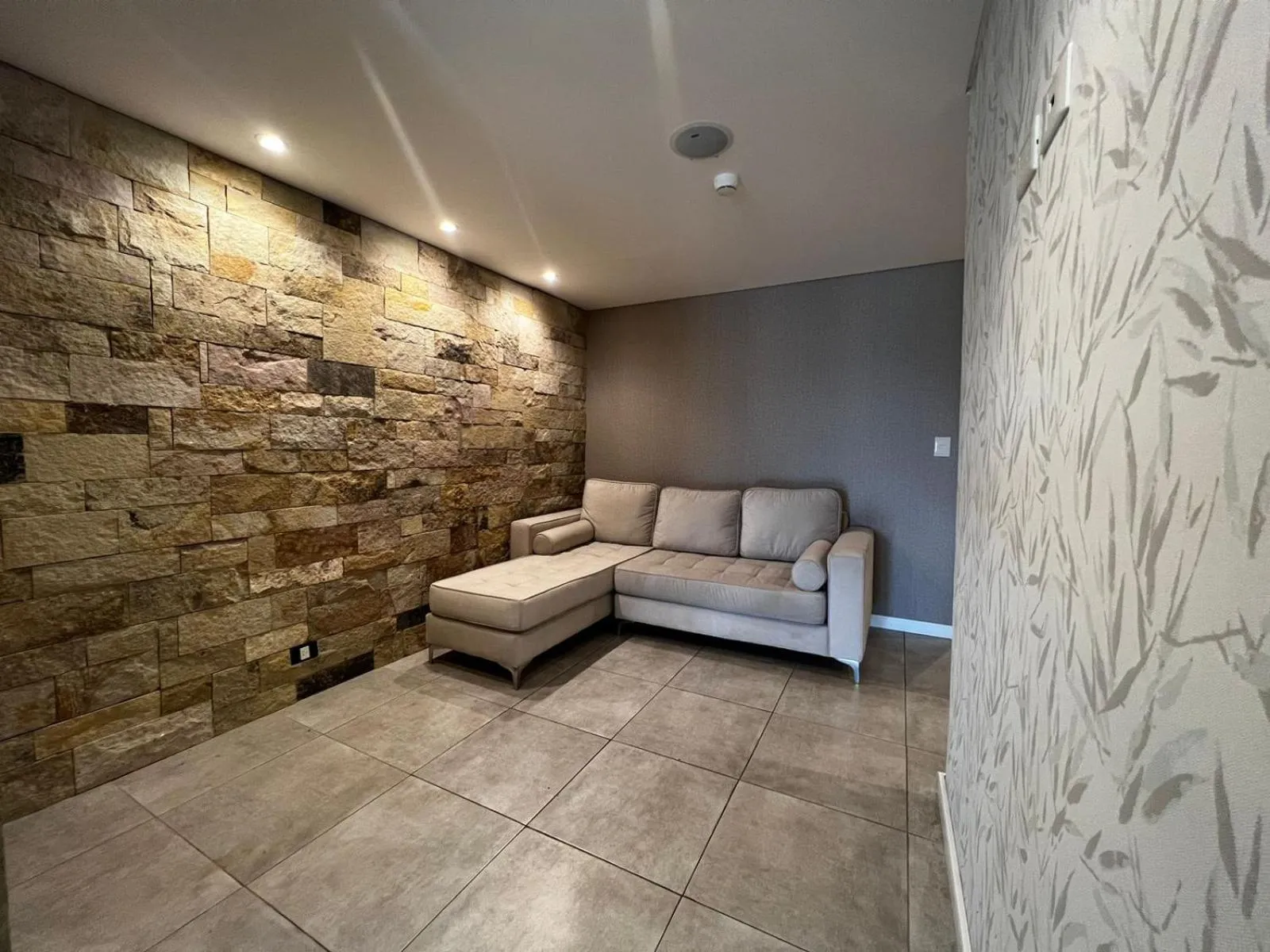 Sauna in Days Inn Zarate