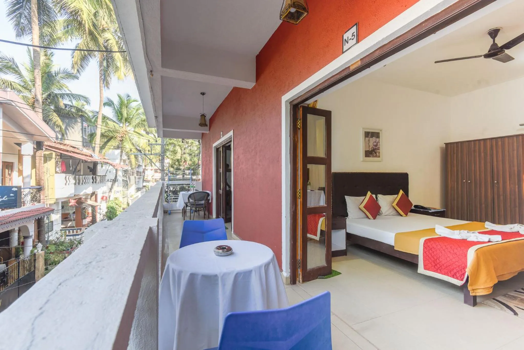 Balcony/Terrace, Bed in Grande Ave Maria Resort