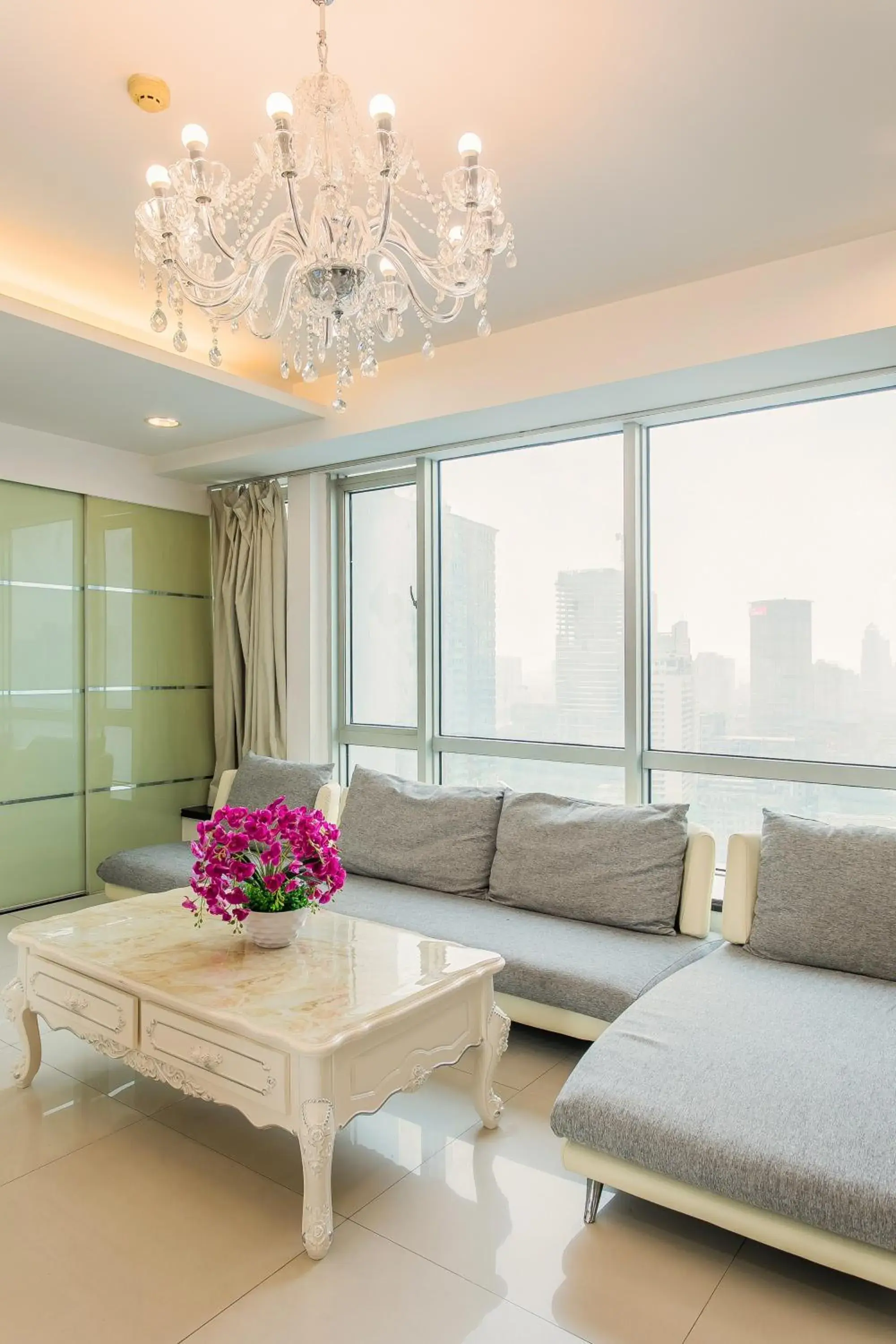 Deluxe Suite - single occupancy in Grand Continental Apartment Deluxe Suite - single occupancy in Grand Continental Apartment