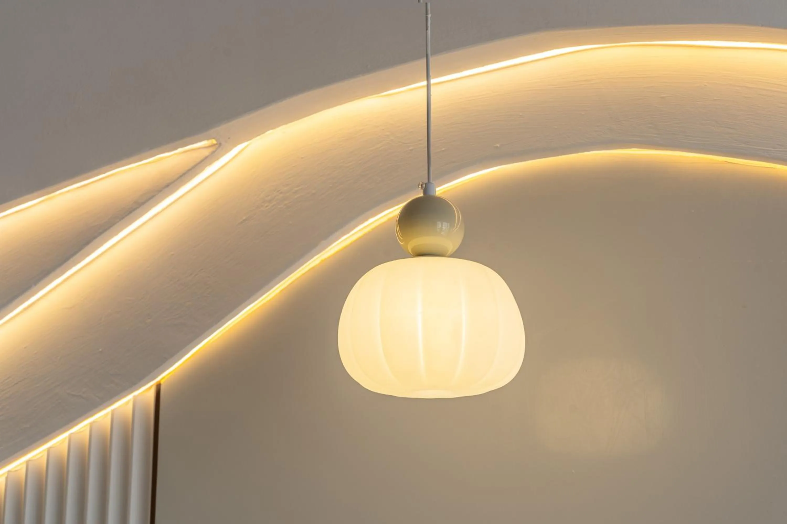 Grand Continental Apartment