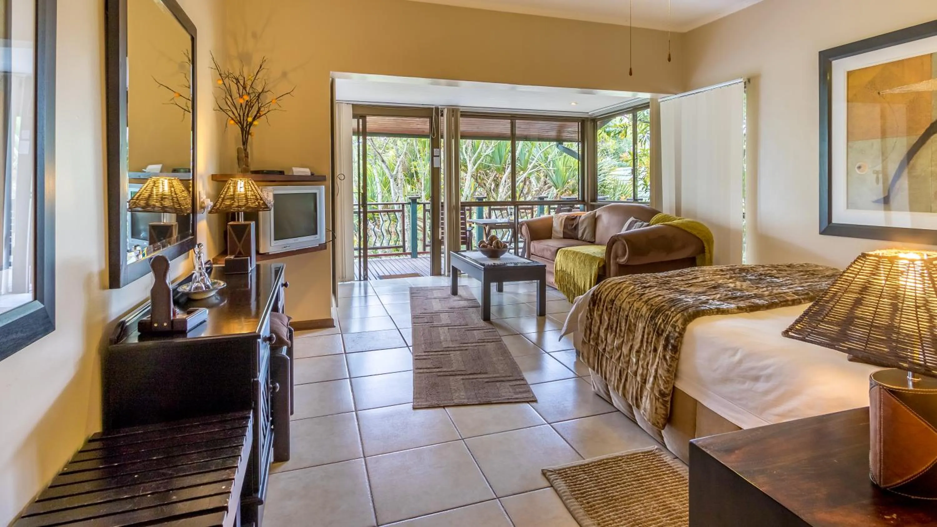 Photo of the whole room, Bed in Jörn's Gästehaus