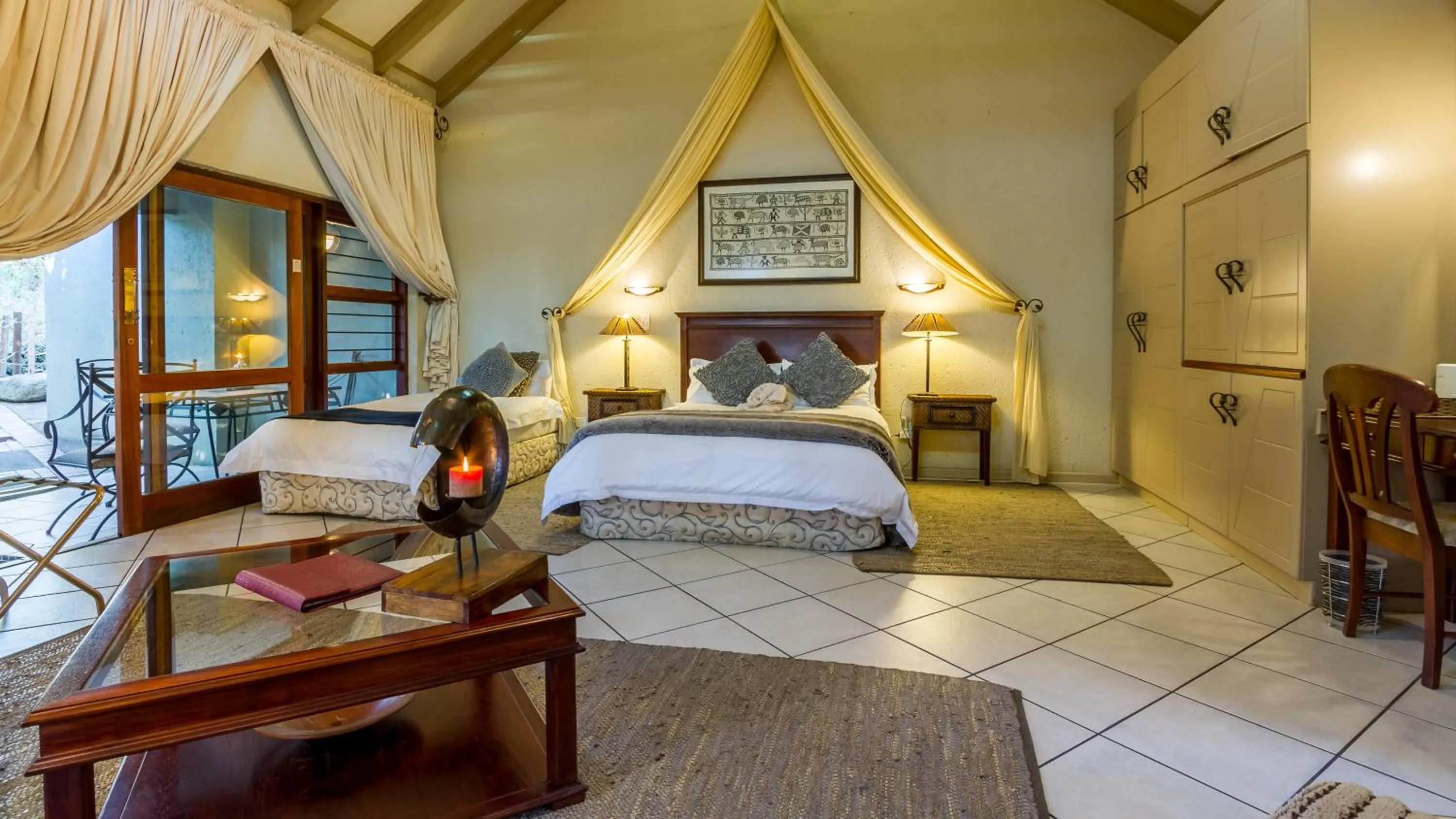 Photo of the whole room, Bed in Jörn's Gästehaus