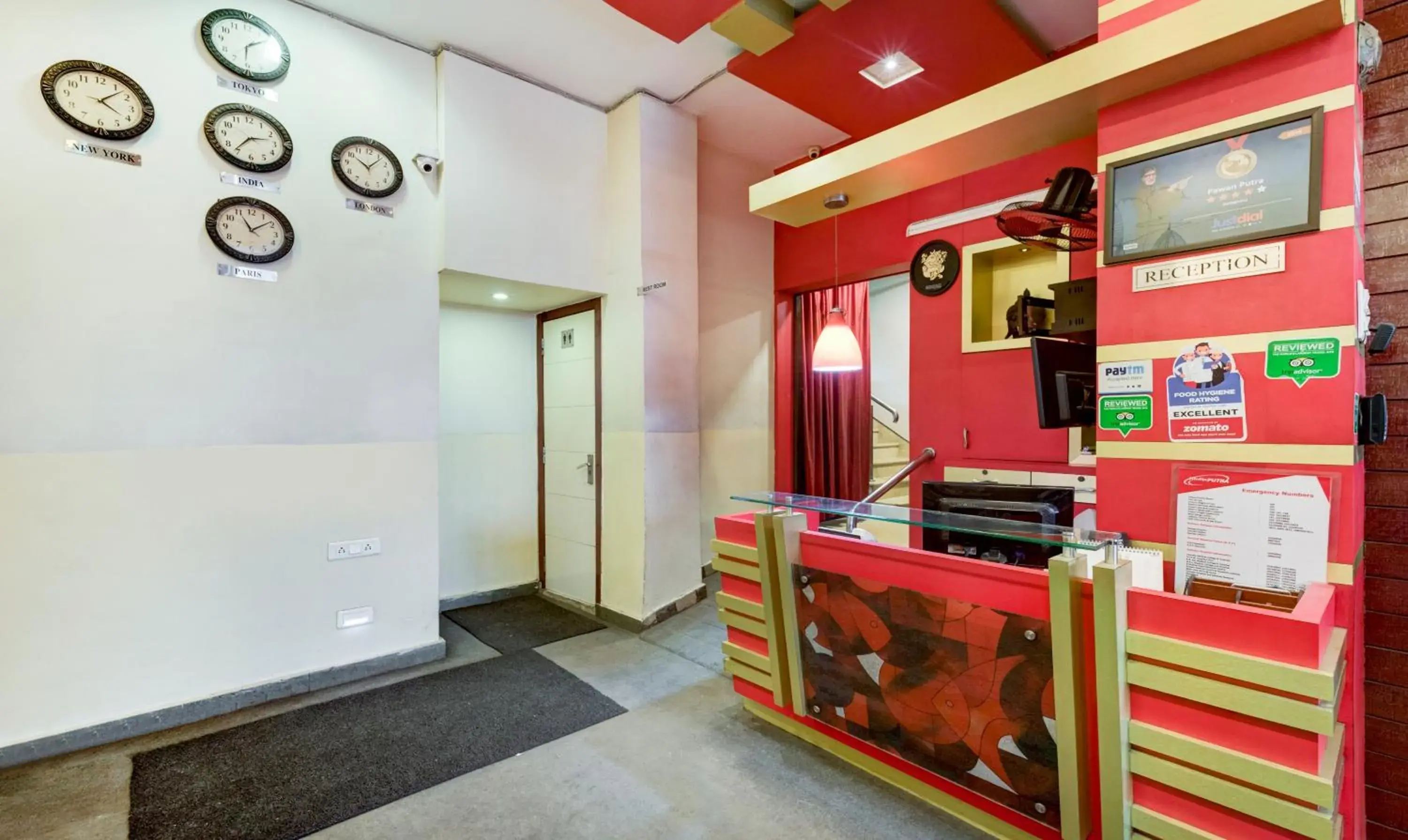 Lobby or reception in Treebo Pawan Putra Lobby or reception in Treebo Pawan Putra