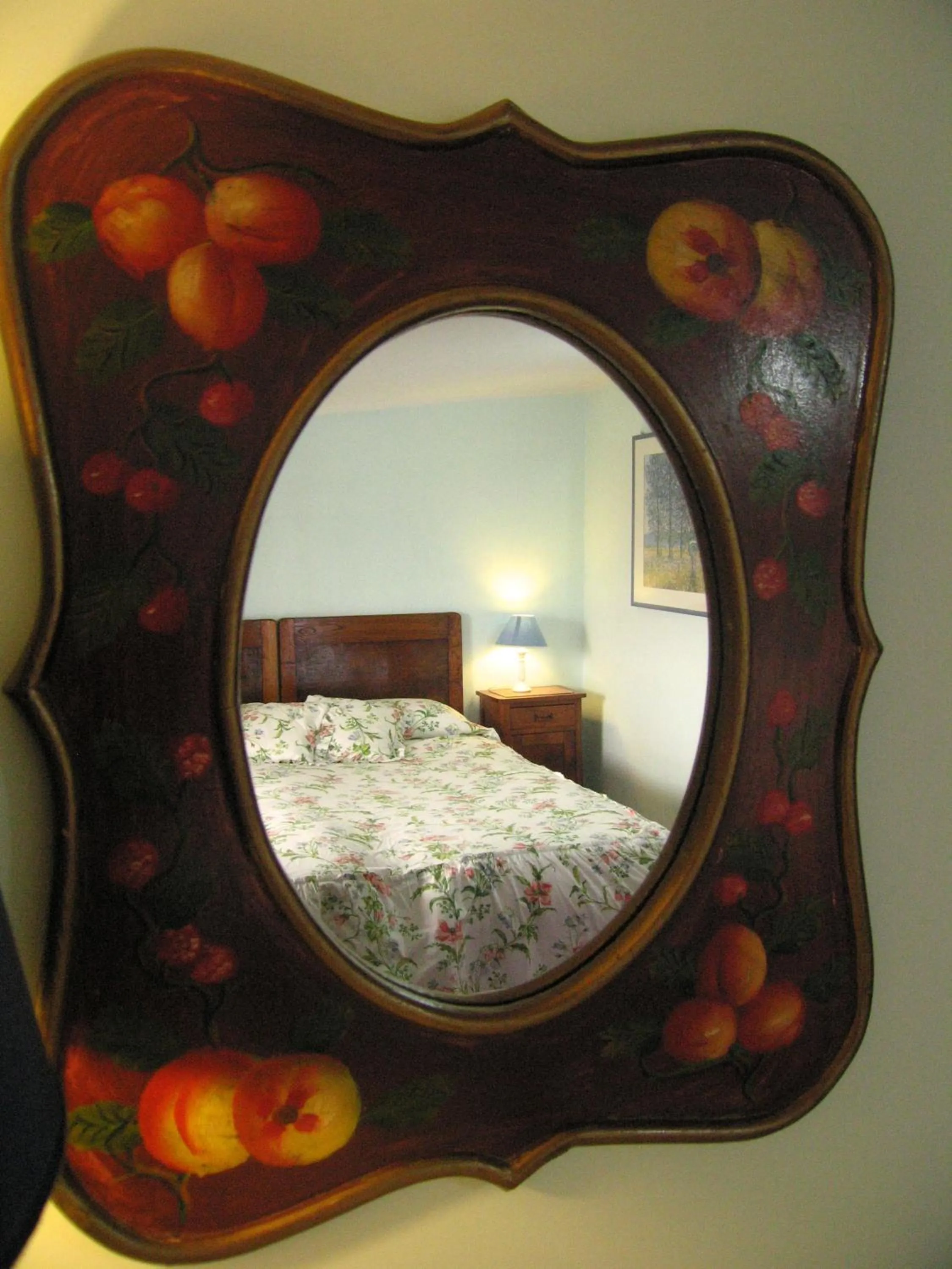 Decorative detail, Bed in Il Sorriso Dei Monti