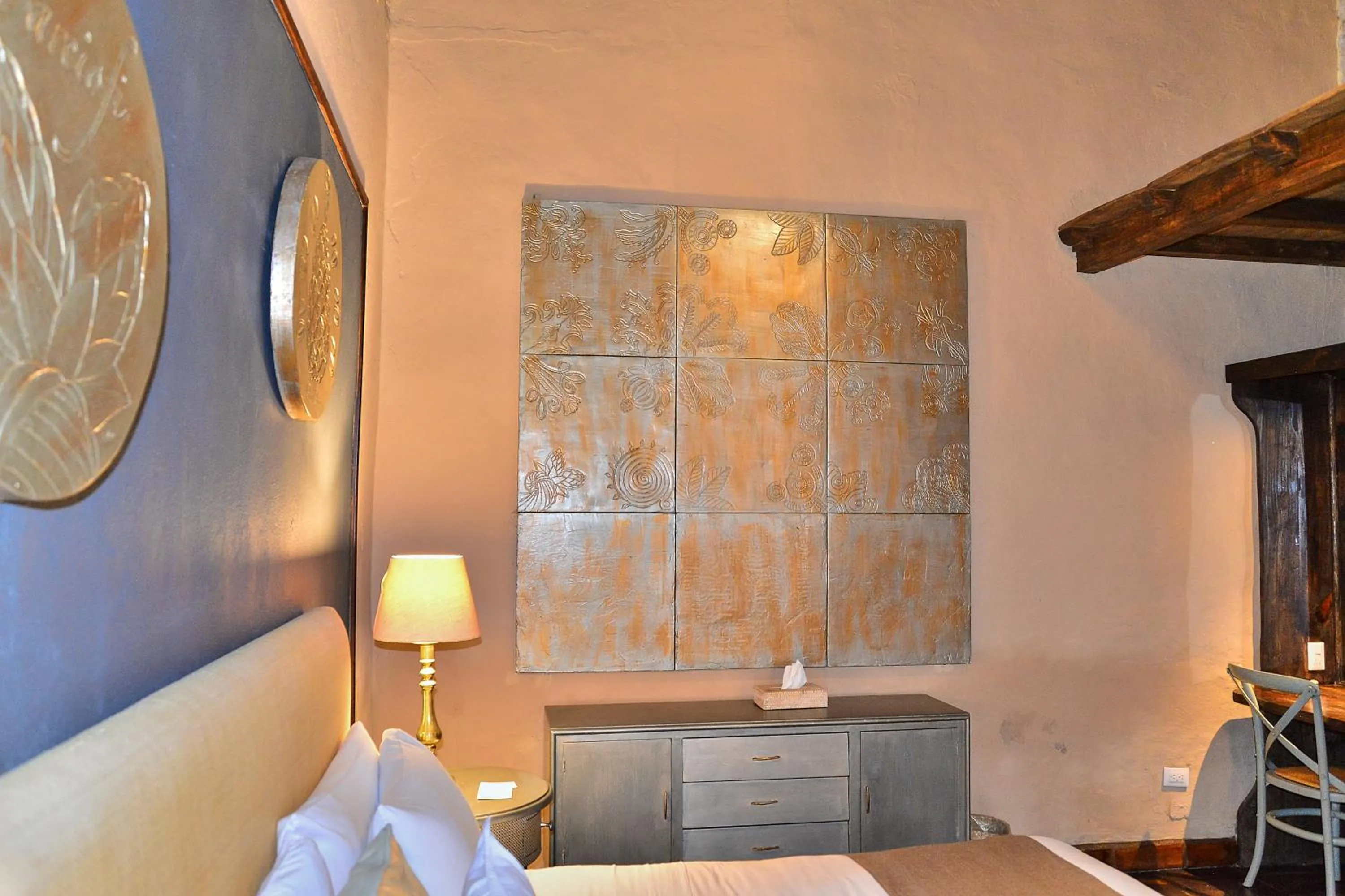 Photo of the whole room in Hotel Mesones 49