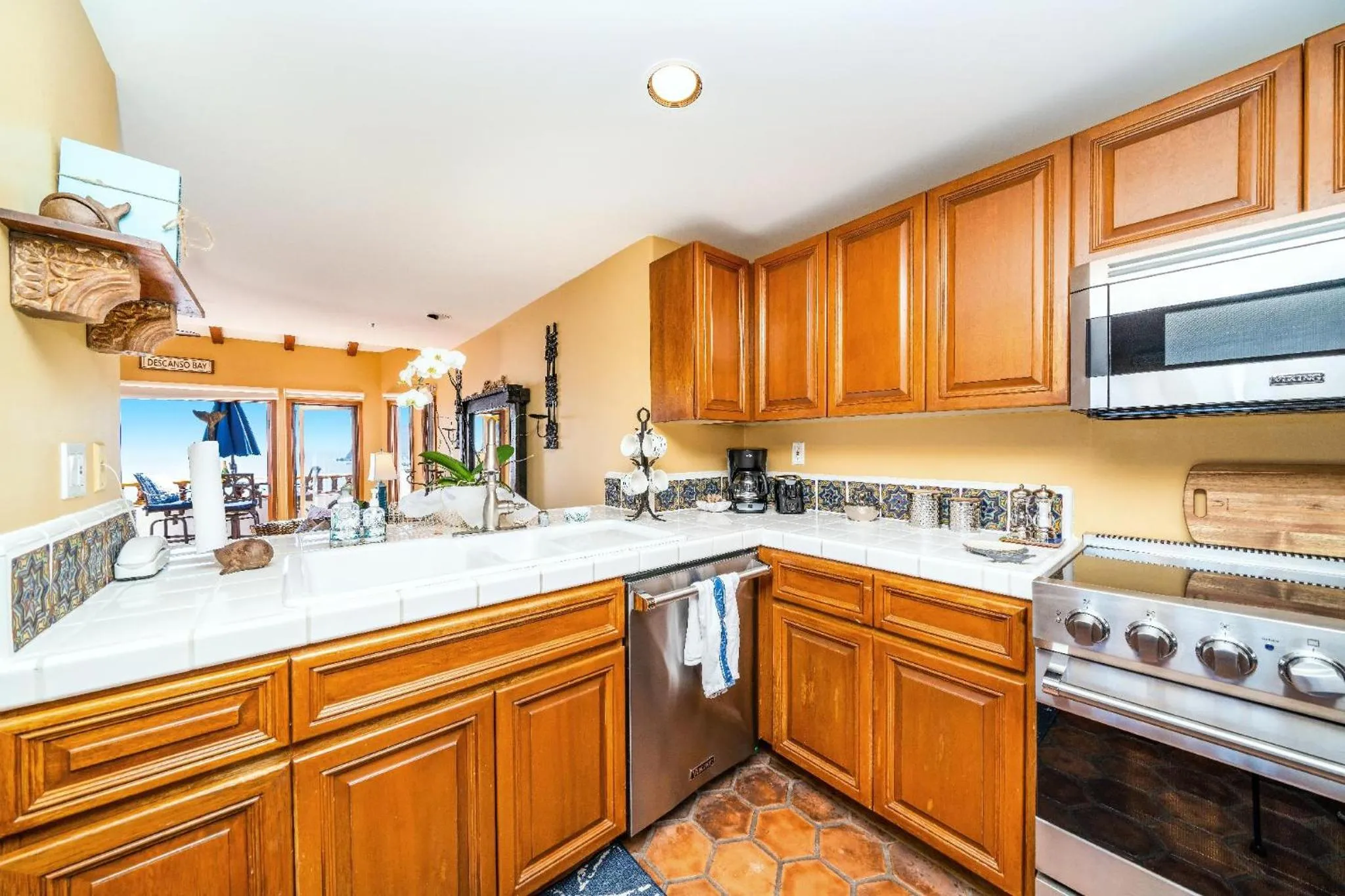 Sea view in Oceanfront villa w One of a kind Amazing View