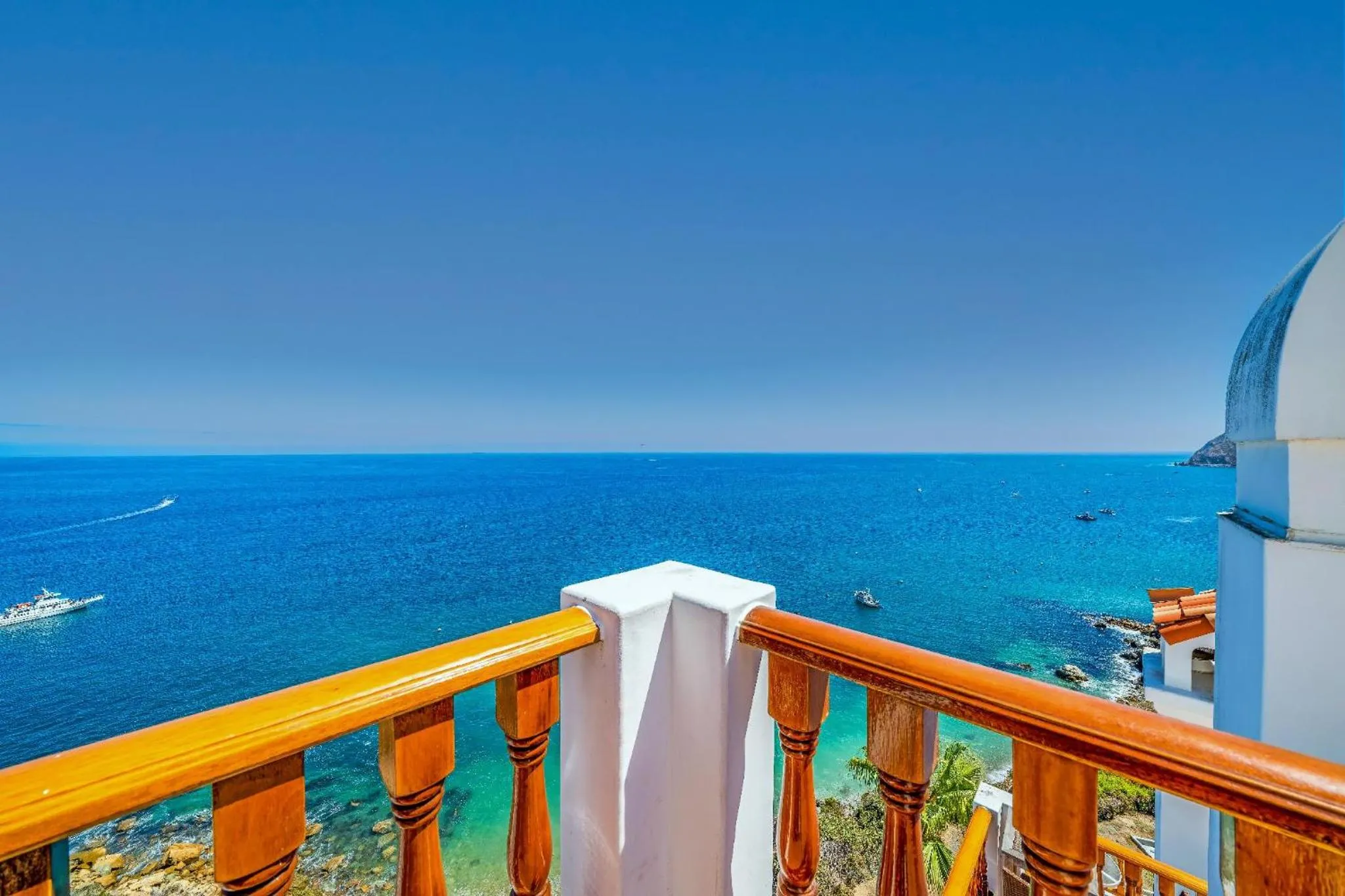 Patio in Oceanfront villa w One of a kind Amazing View