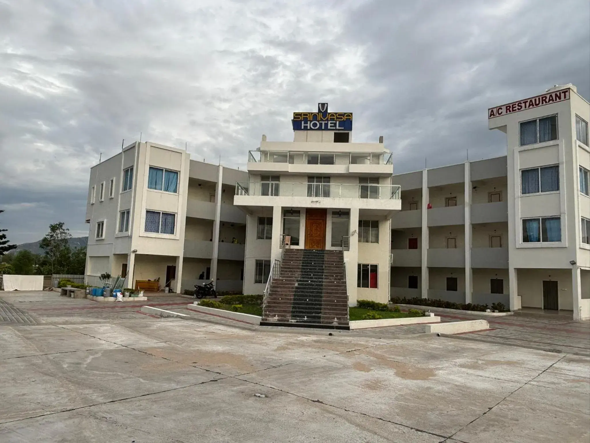 Srinivasa Hotel Srinivasa Hotel