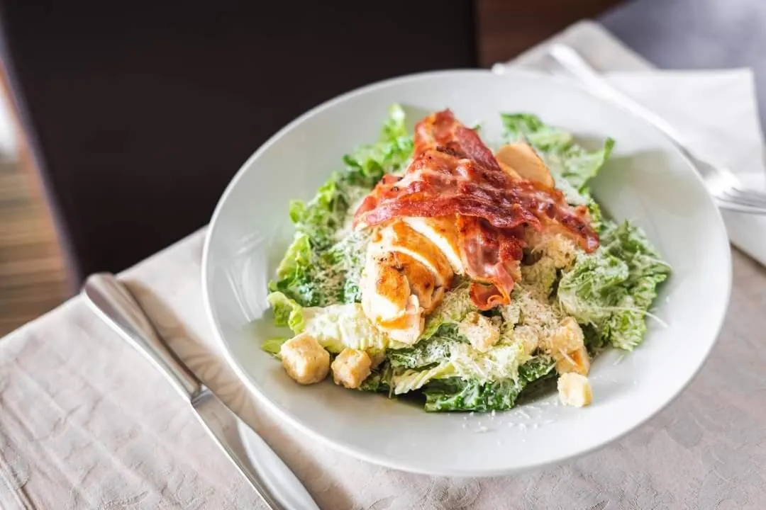 Restaurant/places to eat in Hotel Cascade