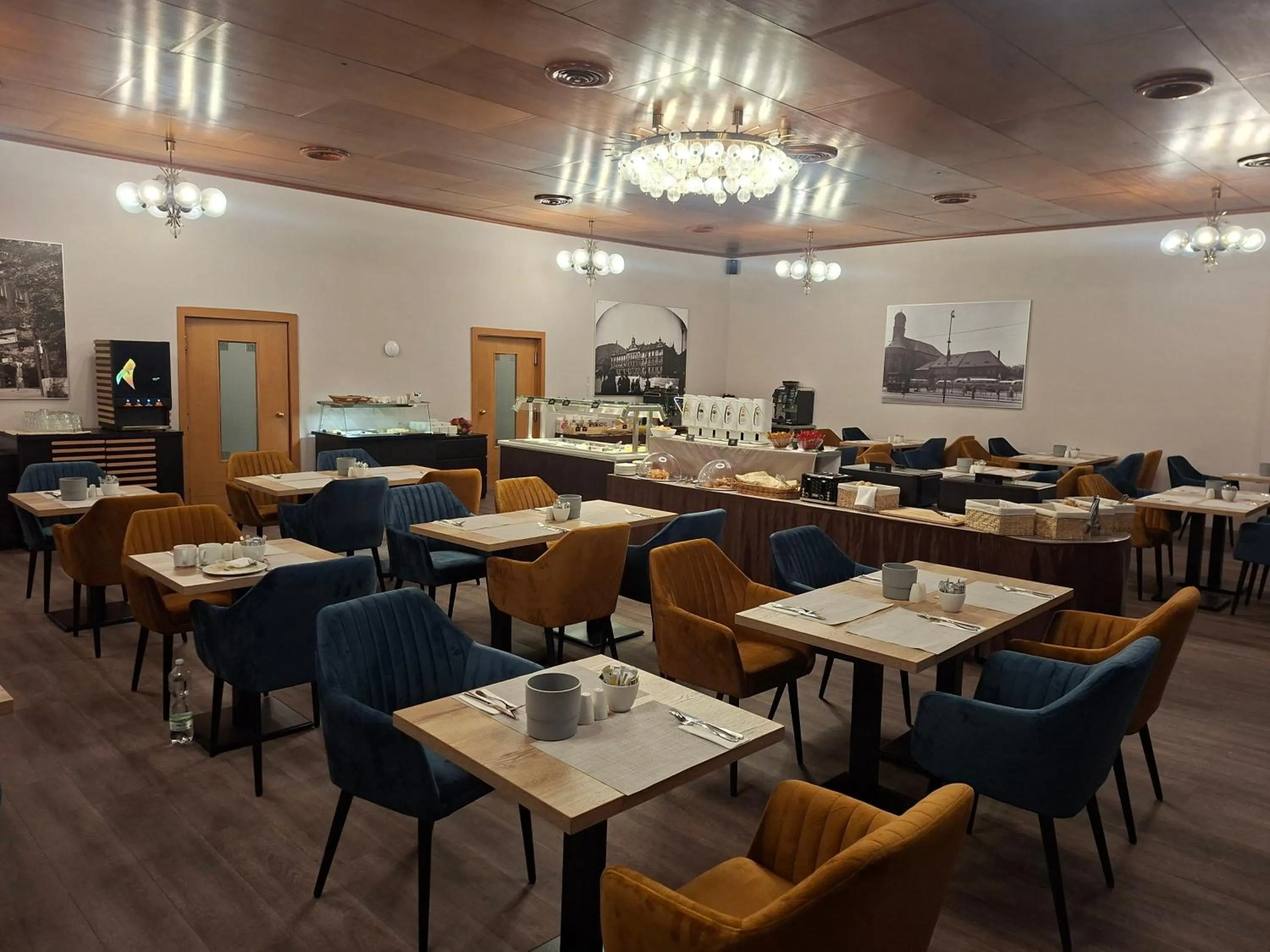 Restaurant/places to eat in Hotel Cascade