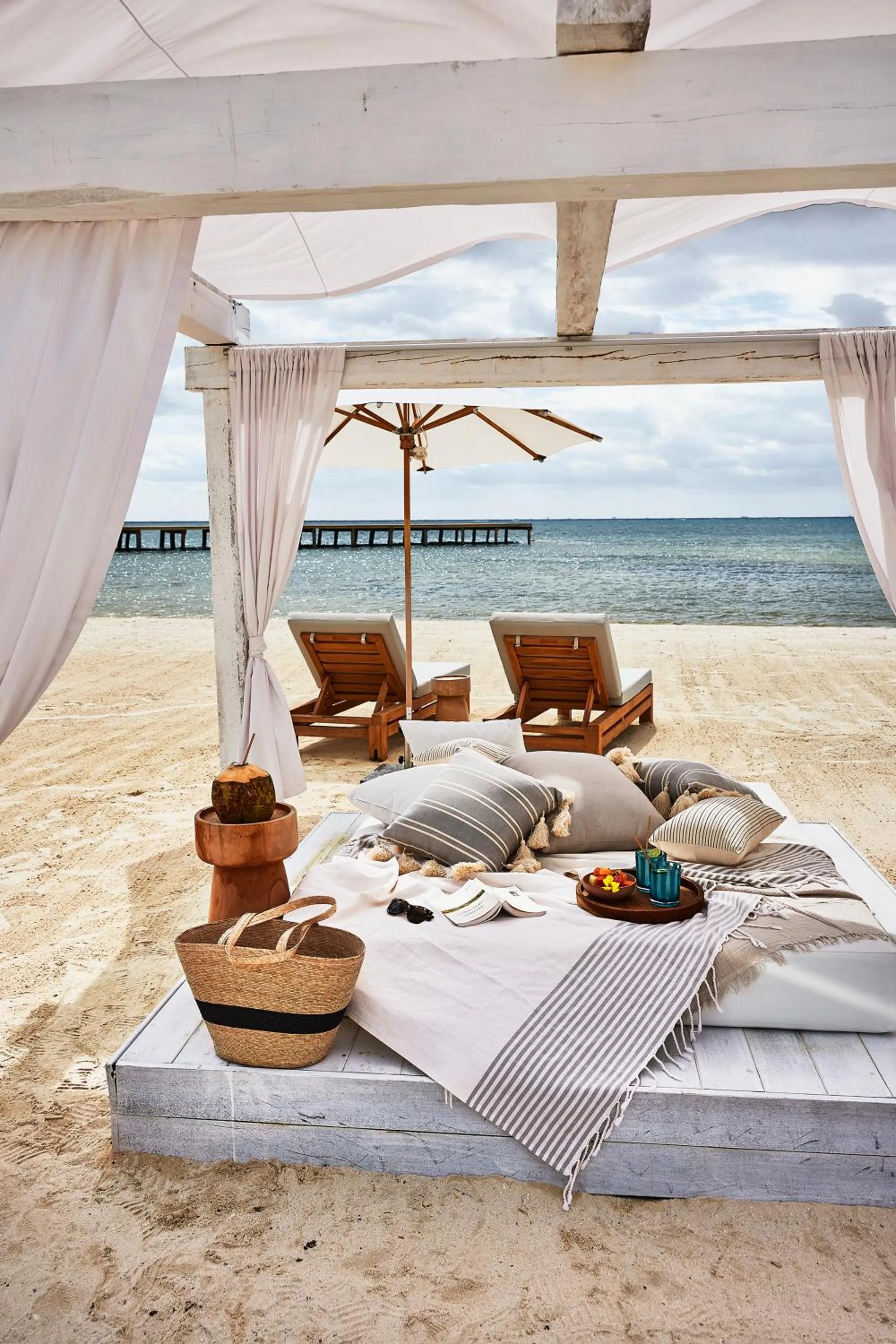 Beach in Etéreo, Auberge Collection