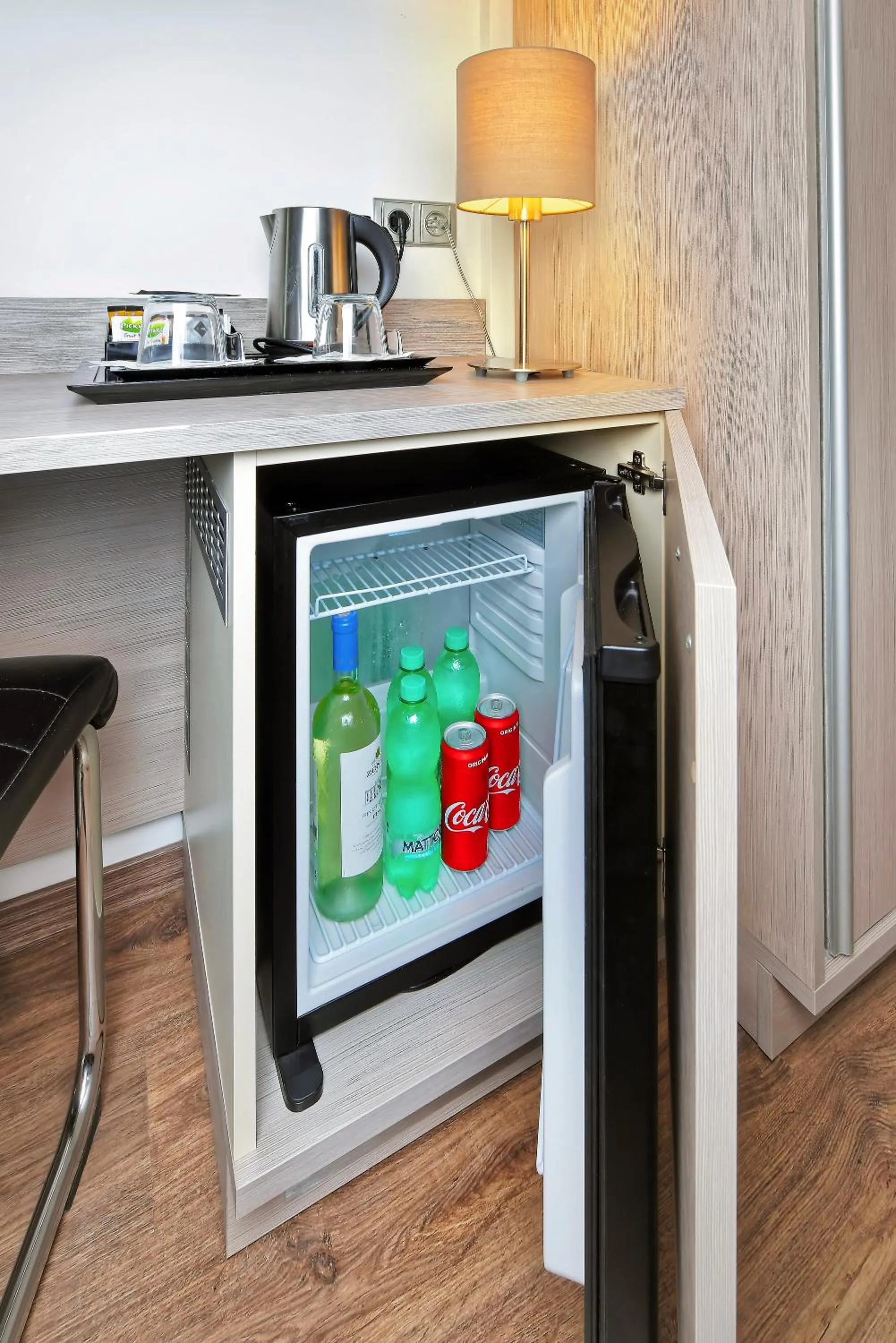 Coffee/tea facilities in Hotel Aura Design & Garden Pool